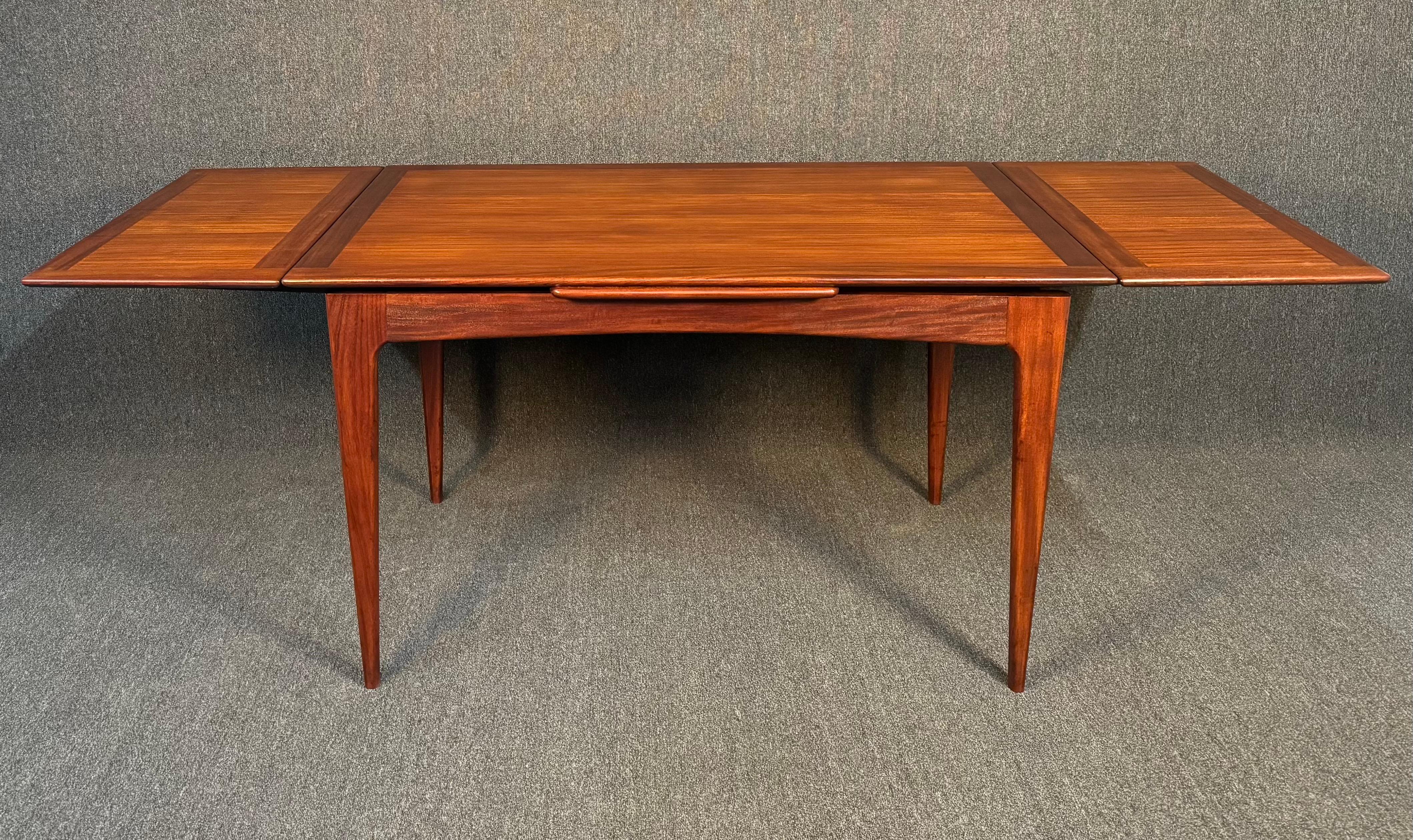 Vintage British Mid Century Modern Afromasia Teak Dining Table by A. Younger Ltd For Sale 1