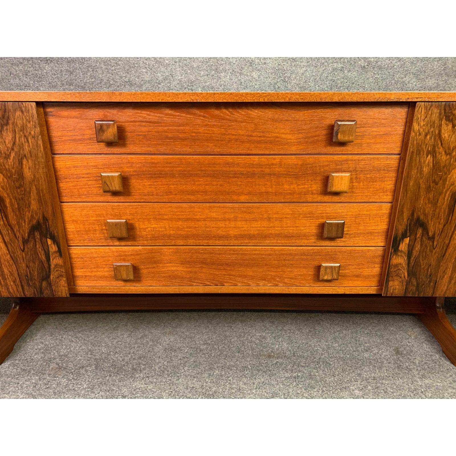 Vintage British Mid-Century Modern Teak and Rosewood Credenza by Vanson In Good Condition In San Marcos, CA