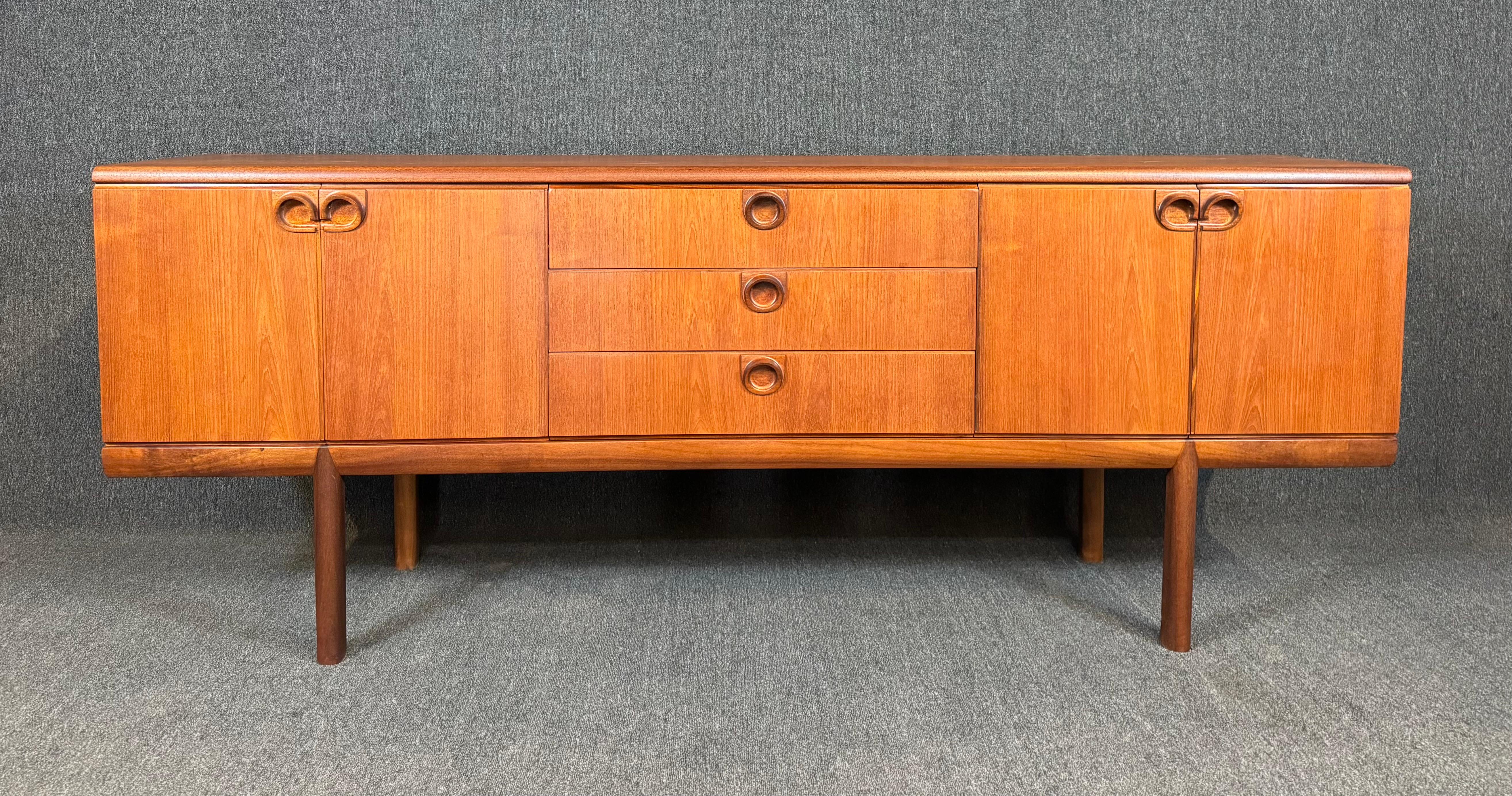 Vintage British Mid Century Modern Teak Credenza by McIntosh For Sale 3