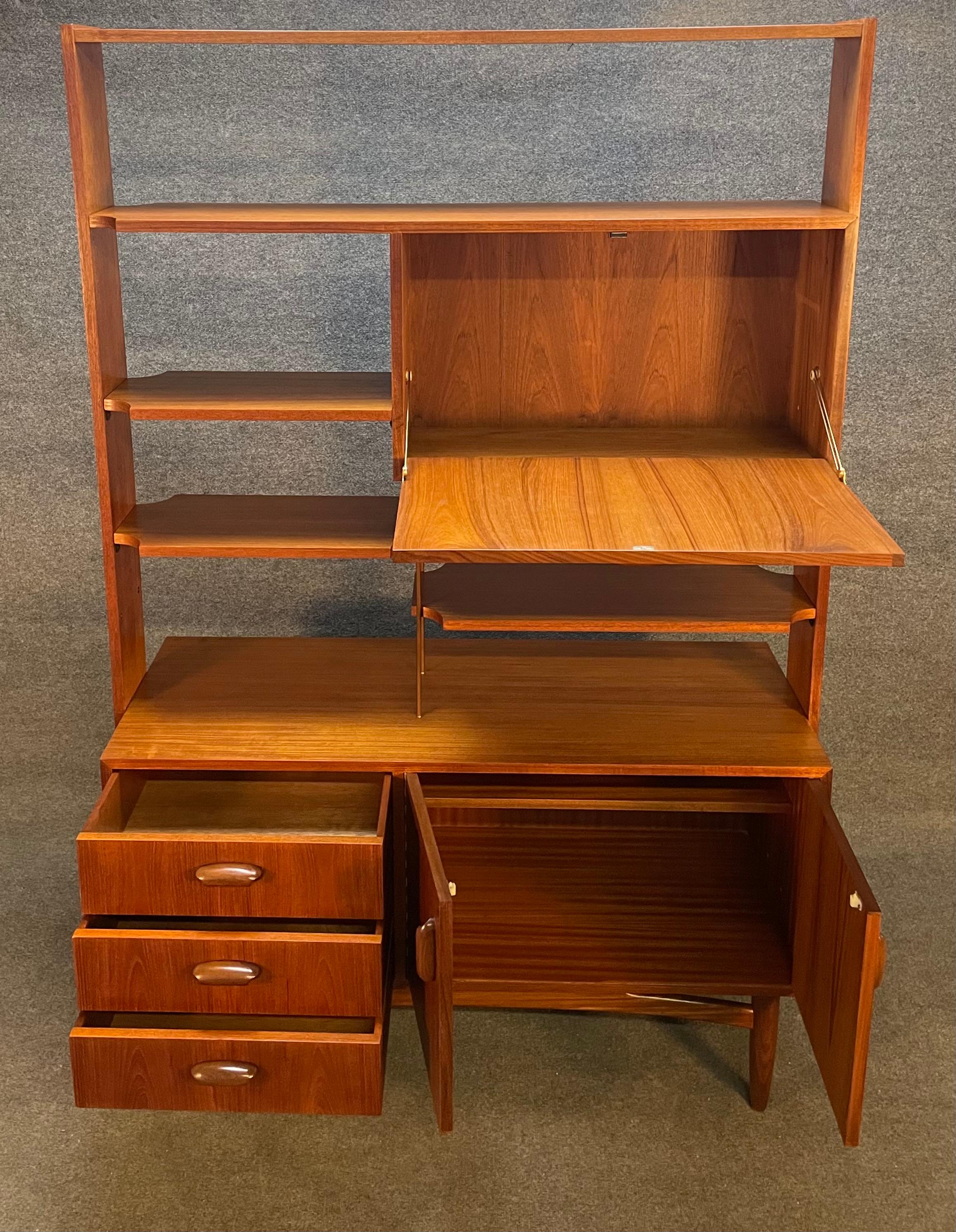 Woodwork Vintage British Mid-Century Modern Teak Hutch Bookcase by G Plan