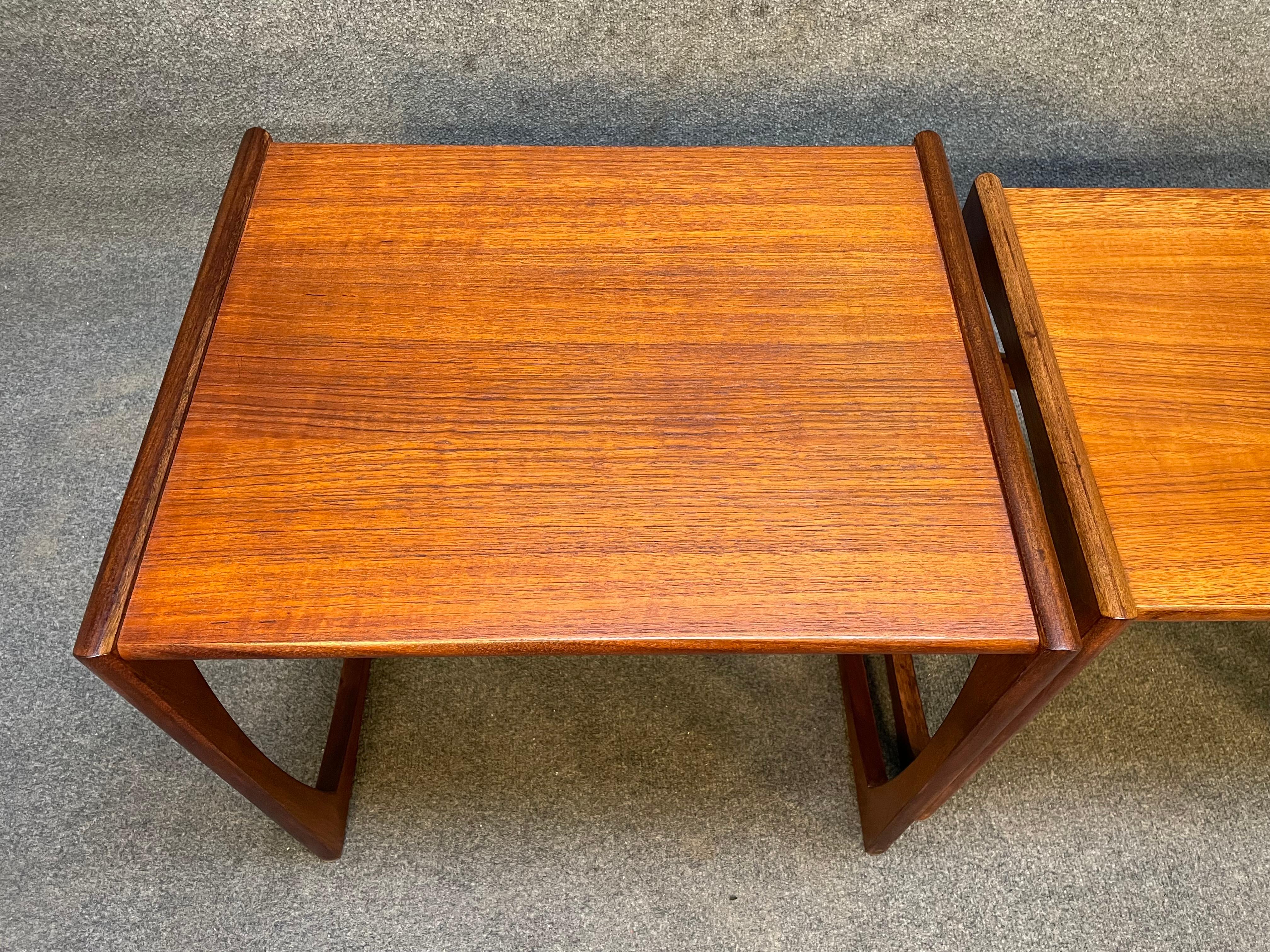 Vintage British Mid-Century Modern Teak Nesting Tables by G Plan In Good Condition In San Marcos, CA