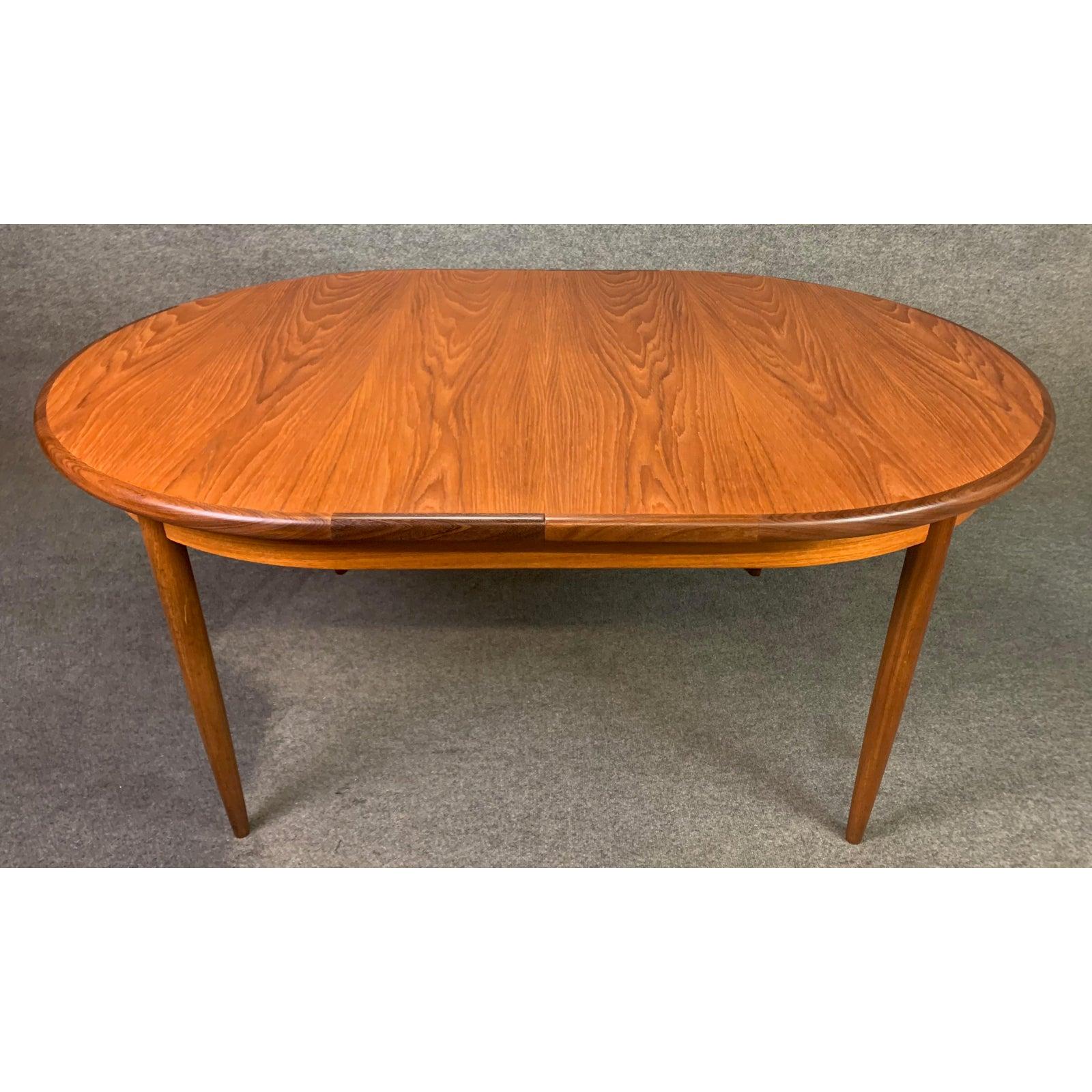 Mid-20th Century Vintage British Mid-Century Modern Teak Oval Dining Table by G Plan