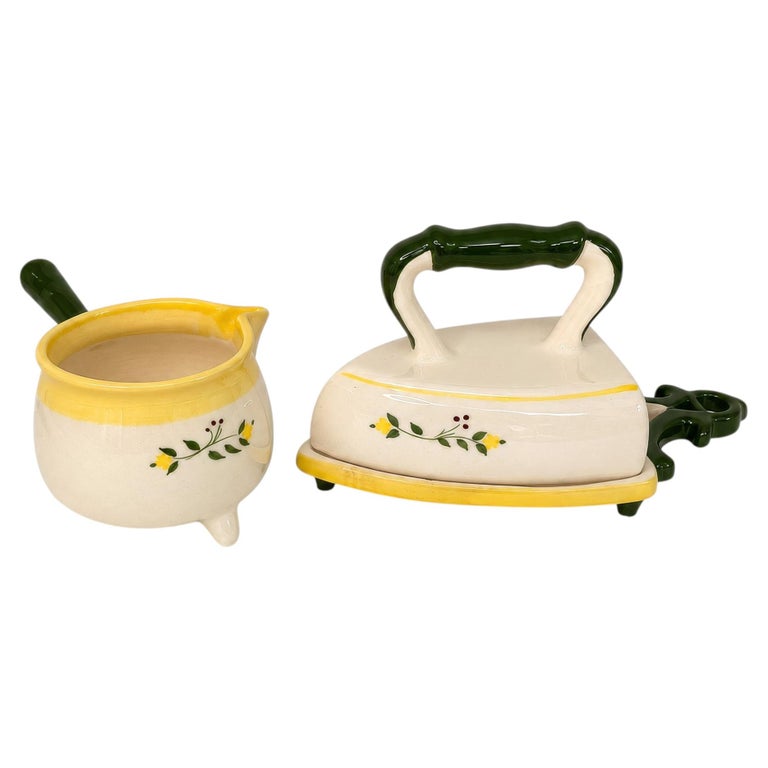Vintage-Set aus Keramik im kalifornischen Landhausstil von Brock: Butterdose und Milchkännchen im Angebot bei 1stDibs Deutschland