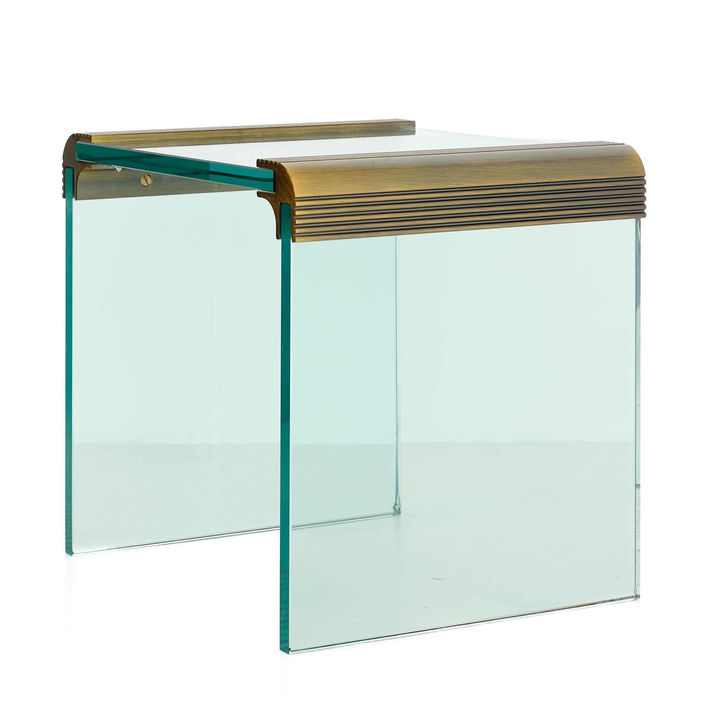 Vintage Bronze und Glas Wasserfall Beistelltisch (Gehärtet) im Angebot