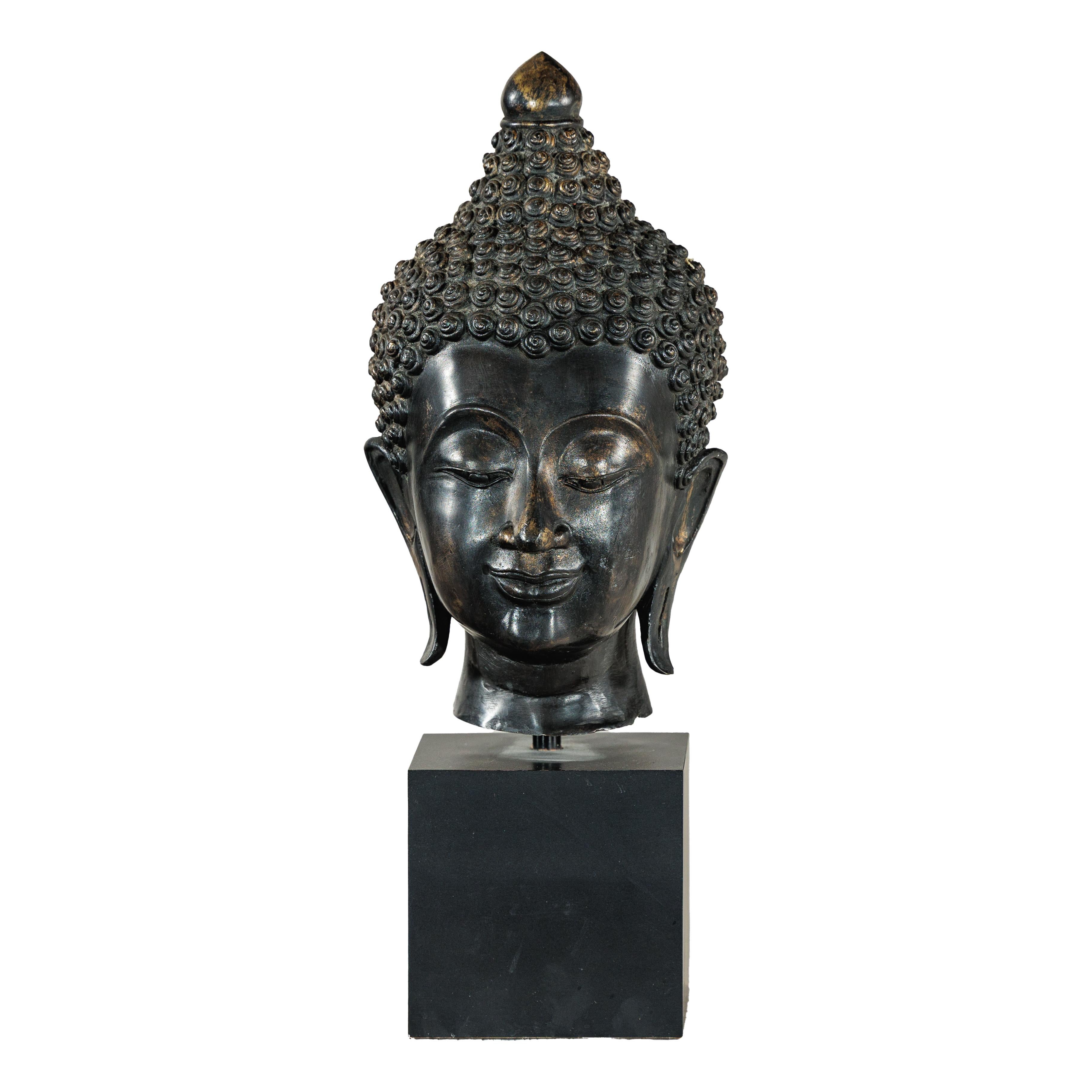 Scultura in bronzo d'epoca con testa di Buddha montata su base espositiva in laminato nero in vendita 12