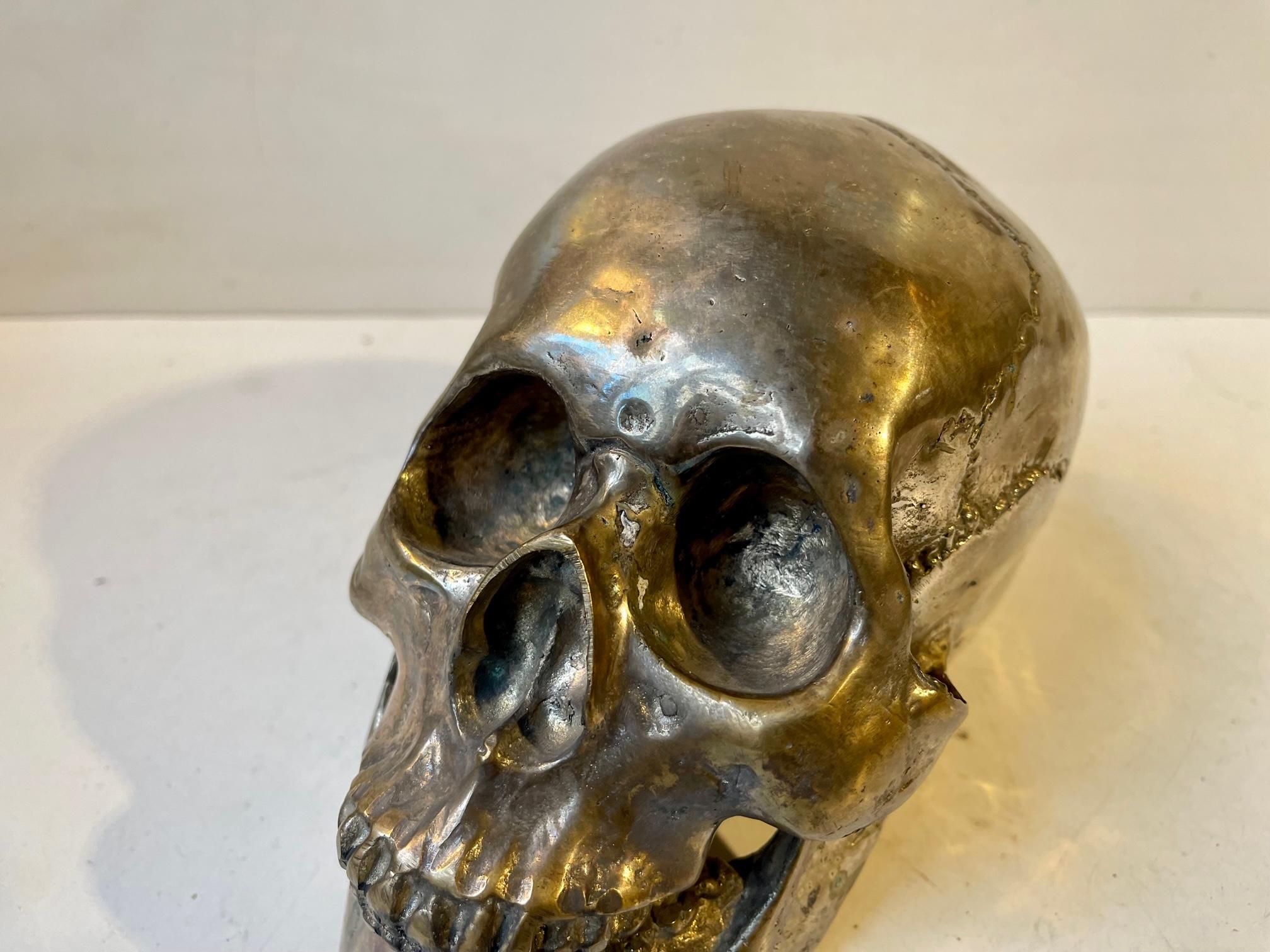 Vintage Bronze Cast of a Human Skull 1:1, 1950s In Good Condition For Sale In Esbjerg, DK