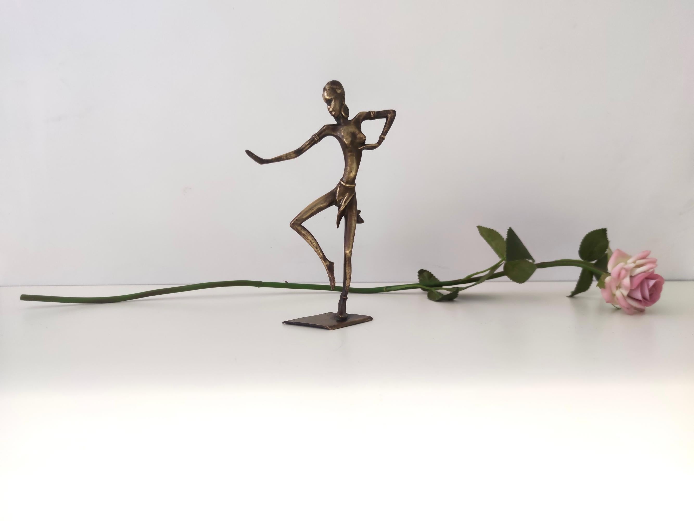 Italian Vintage Bronze Decorative Figure of a Woman attributed to Karl Hagenauer For Sale