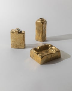Juego de escritorio vintage de bronce, cenicero, encendedor de mesa y portaplumas o jarrón, años 60