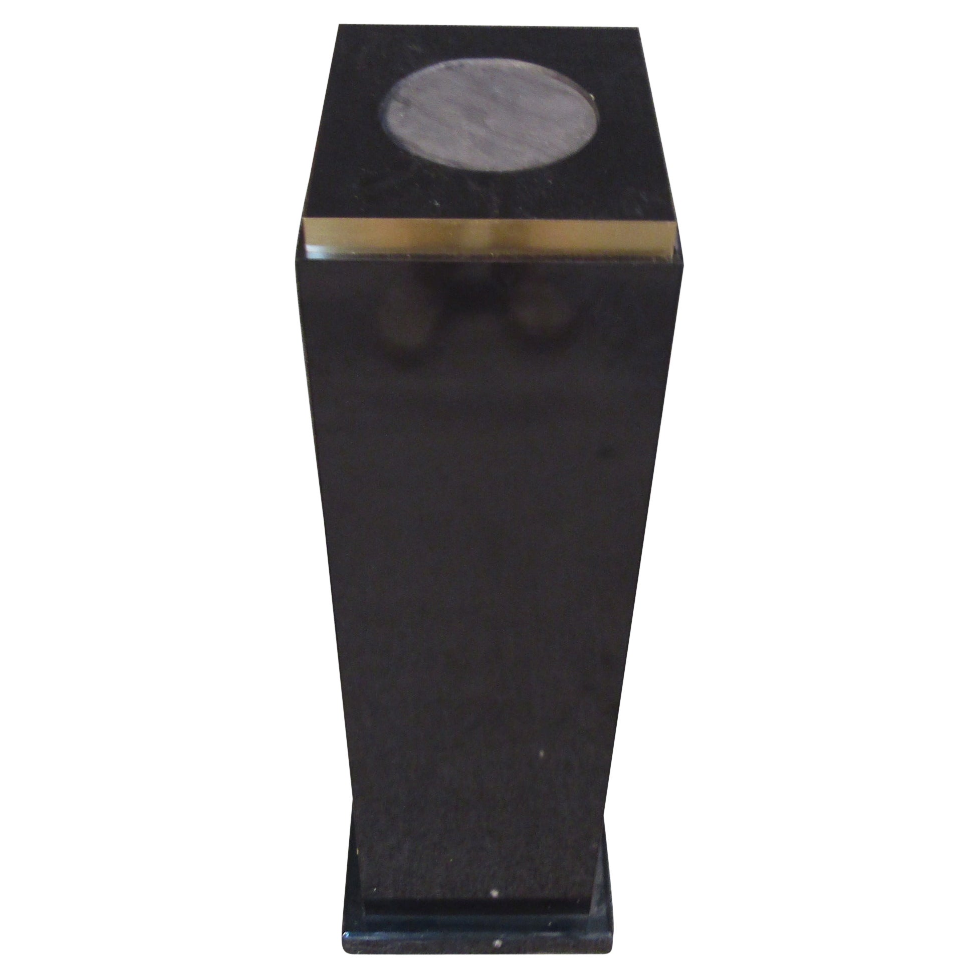 Piédestal vintage fini en bronze
