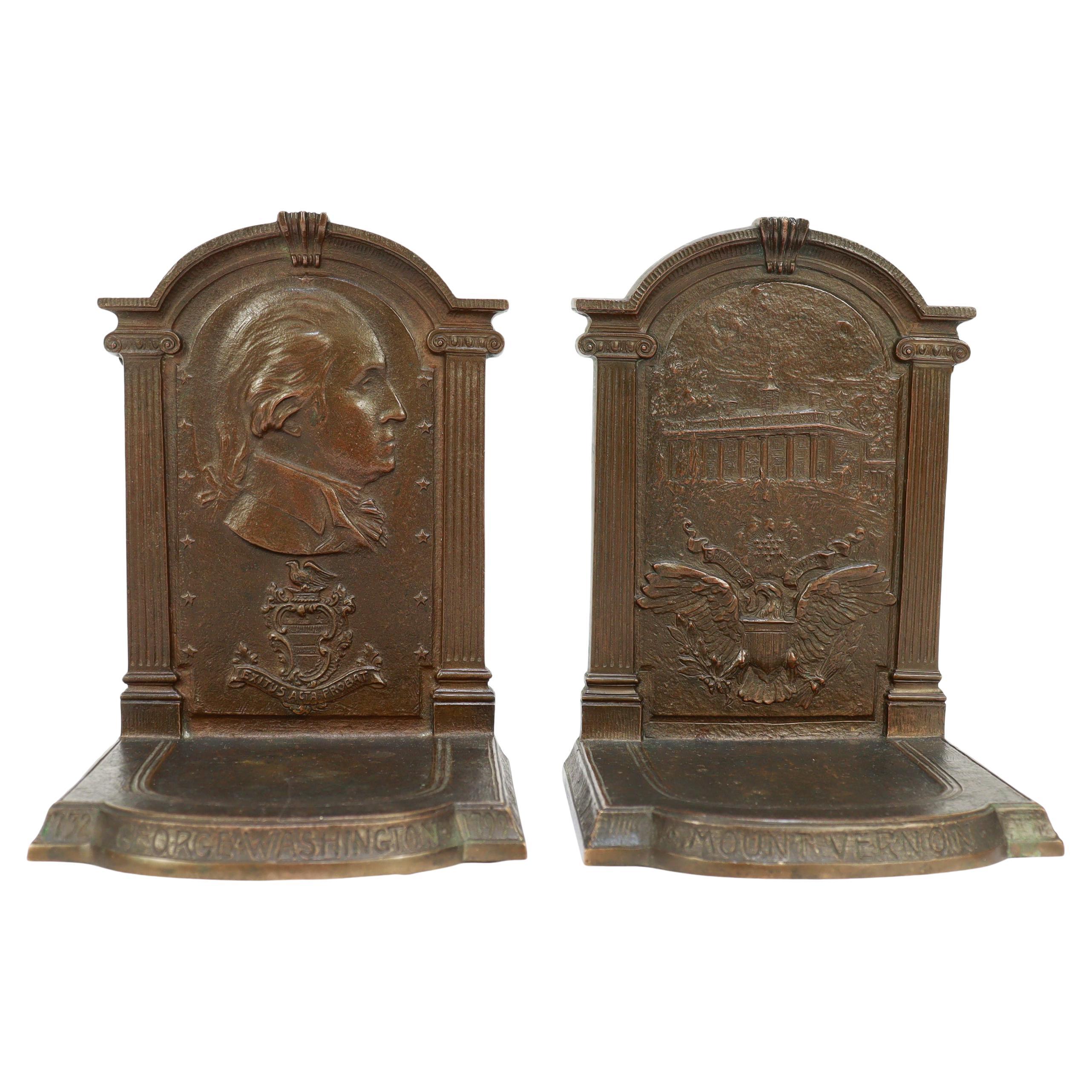 Fermalibri vintage in bronzo Georges Washington e Mount Vernon di F. F. Woodward