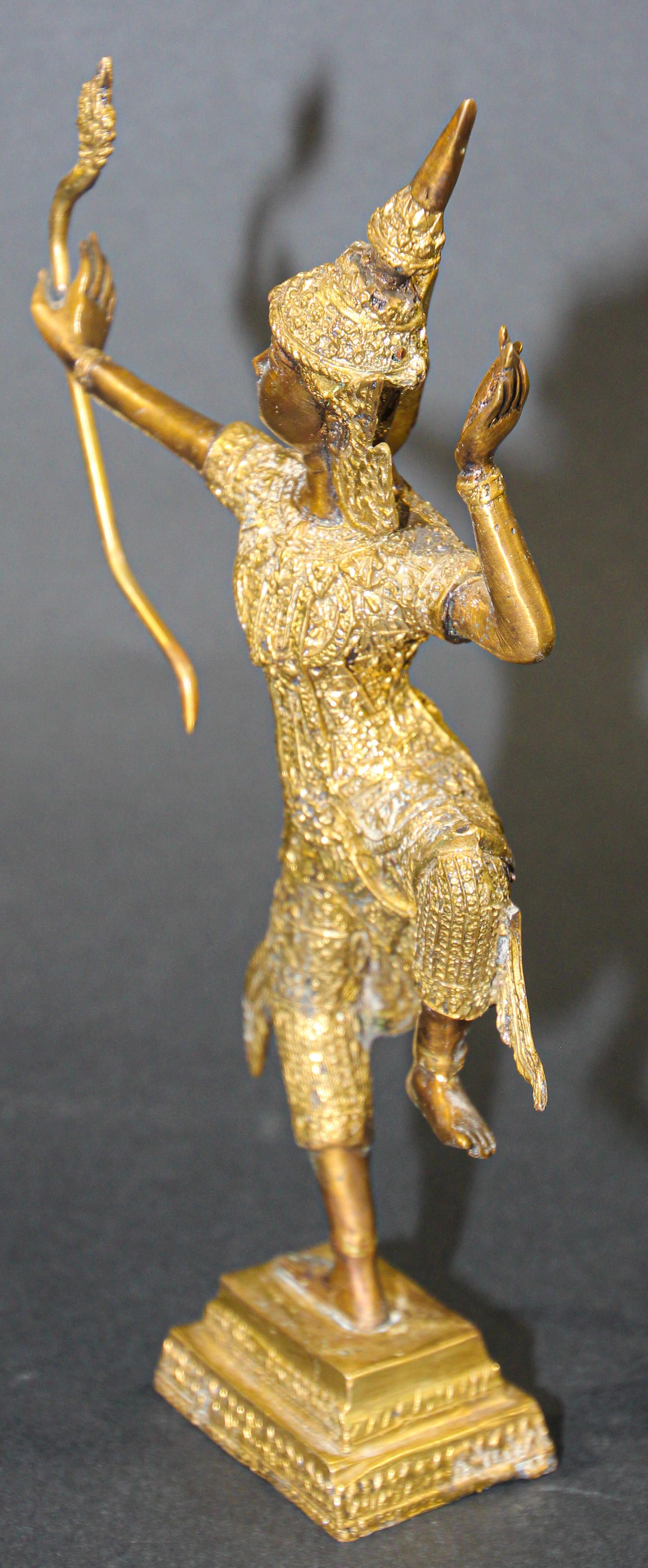 Thailändische vergoldete Bronzefigur von Prinz Rama mit einer Schleife, vergoldet 1