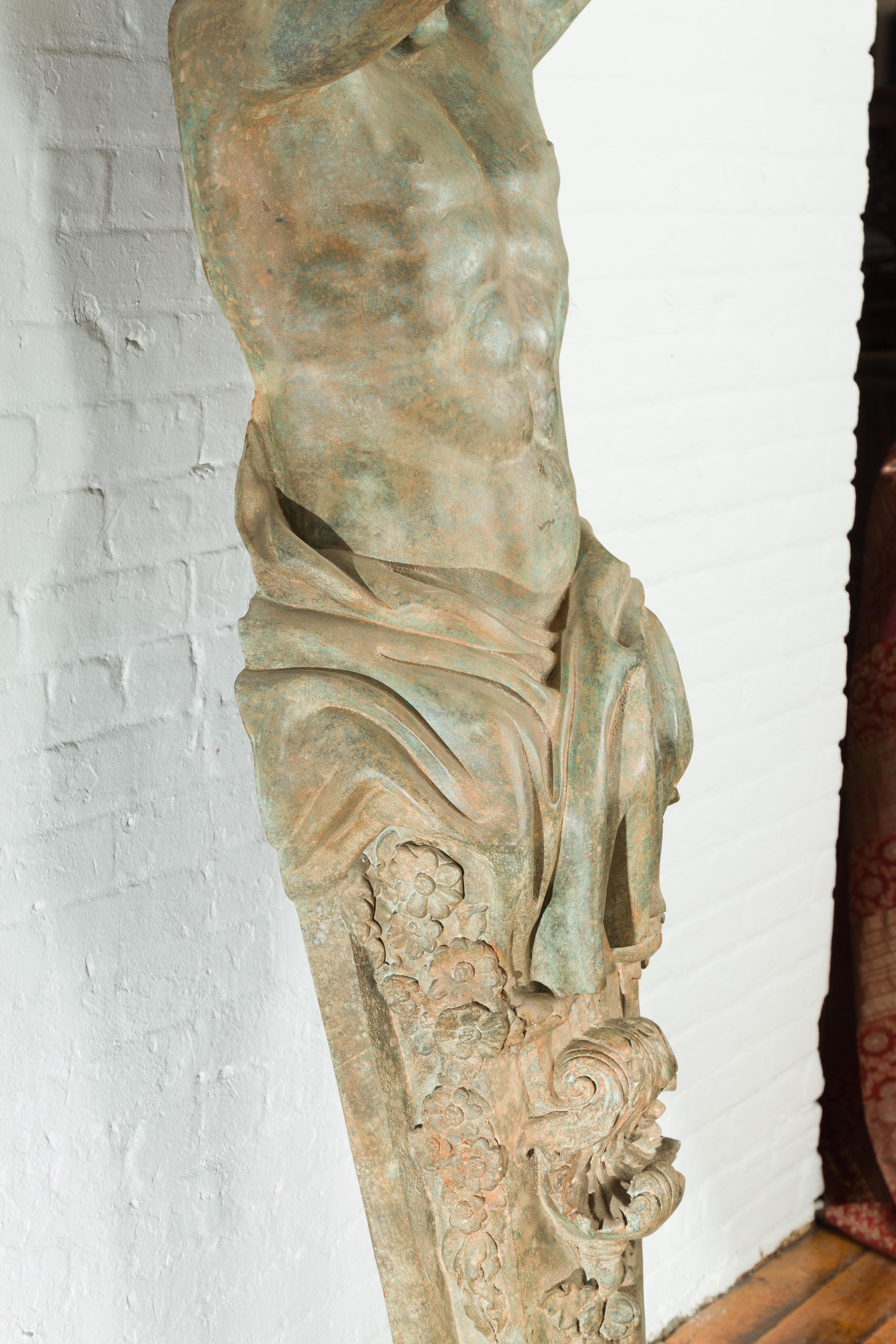 Fontaine ancienne en bronze de style gréco-romain Telamon Term avec patine vert-de-gris en vente 5