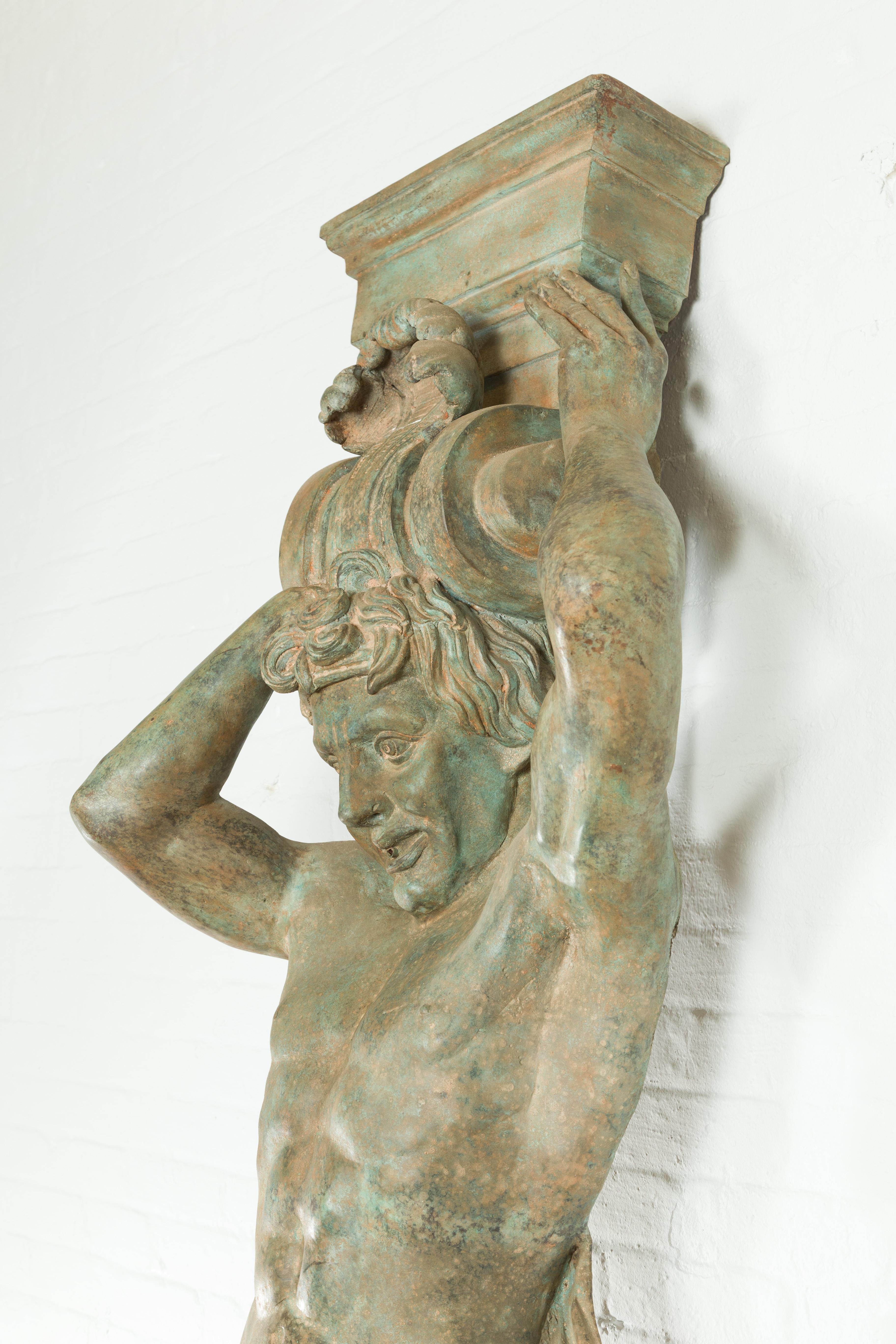 Fontaine ancienne en bronze de style gréco-romain Telamon Term avec patine vert-de-gris en vente 8