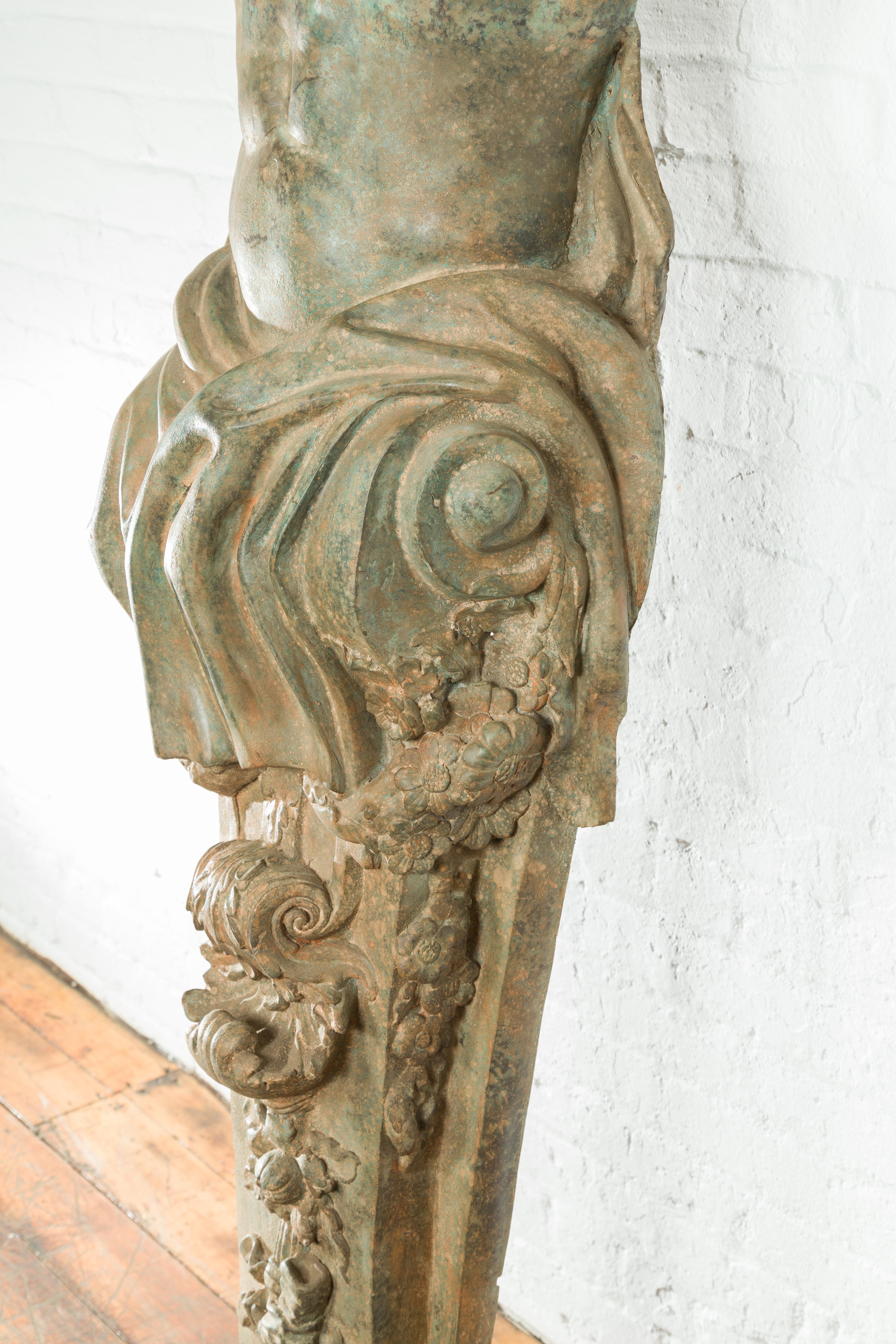 Fontaine ancienne en bronze de style gréco-romain Telamon Term avec patine vert-de-gris en vente 9