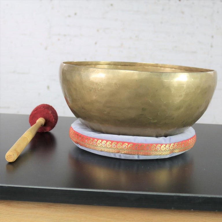 Vintage Bronze Handmade Singing Bowl or Standing Bowl with Mallet on