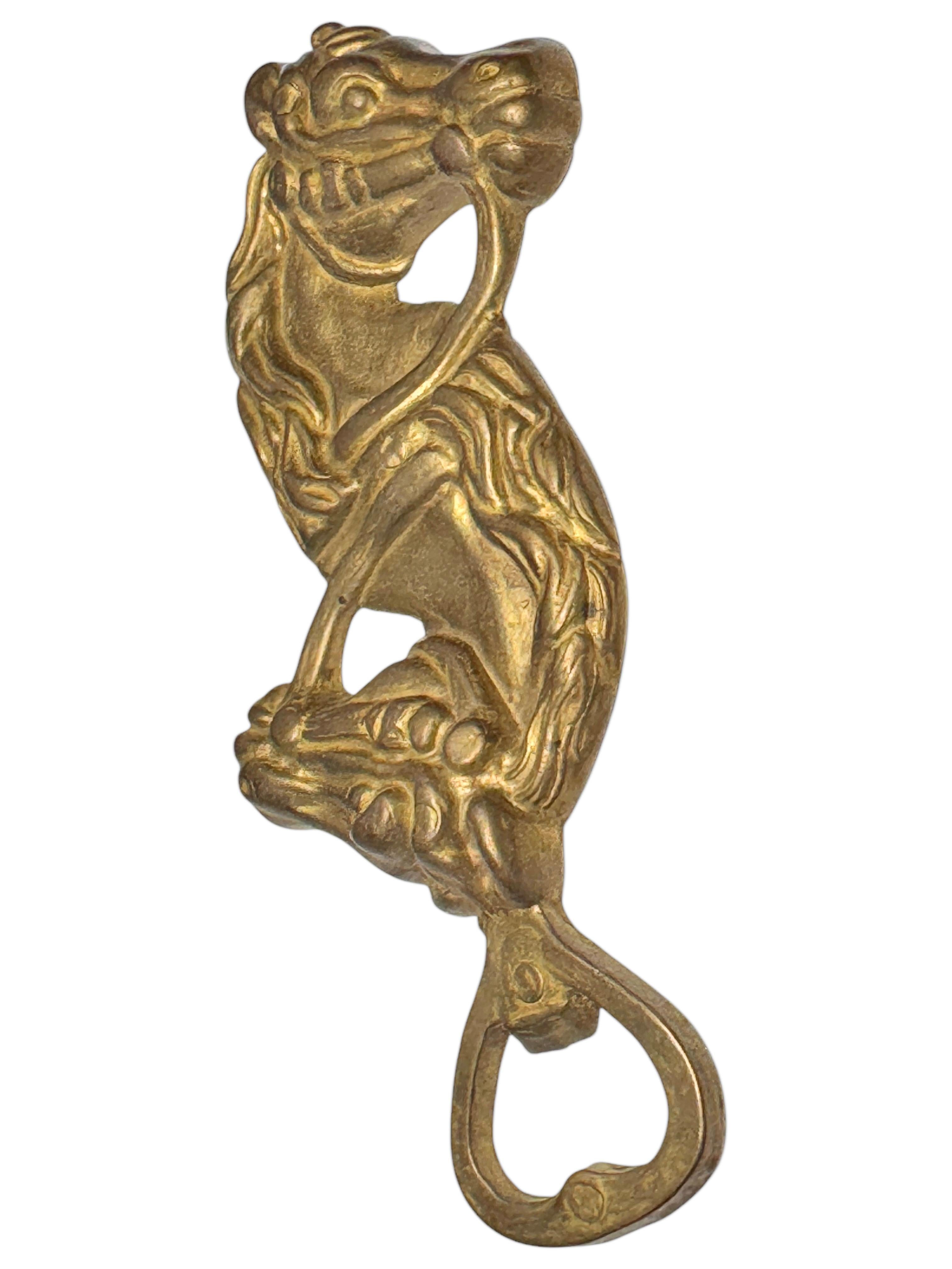 Laiton Ouvre-bouteille de bar Breweriana en bronze vintage, moderne du milieu du siècle dernier en vente