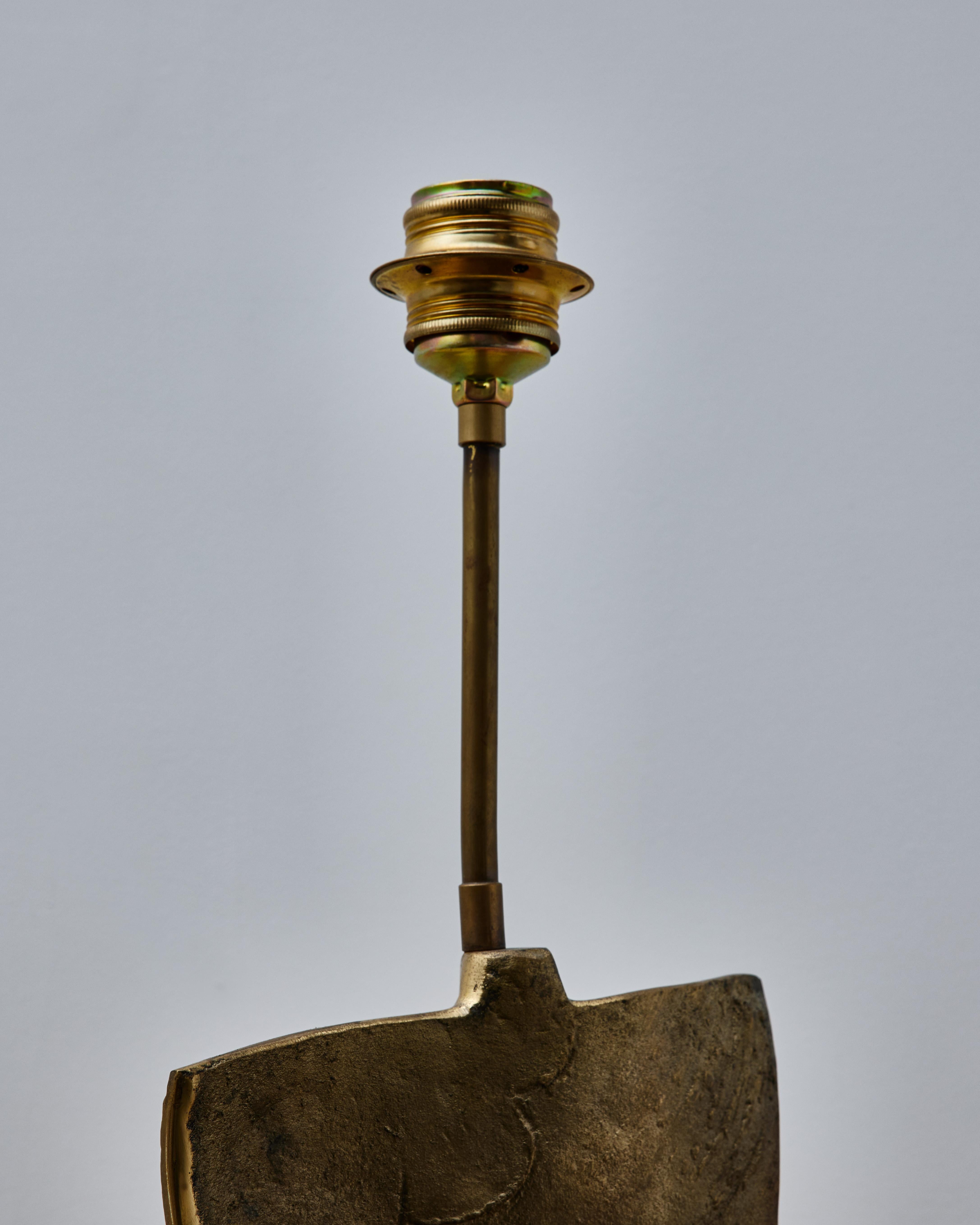Vintage Bronze Lamp at Cost Price In Good Condition For Sale In Saint-Ouen (PARIS), FR