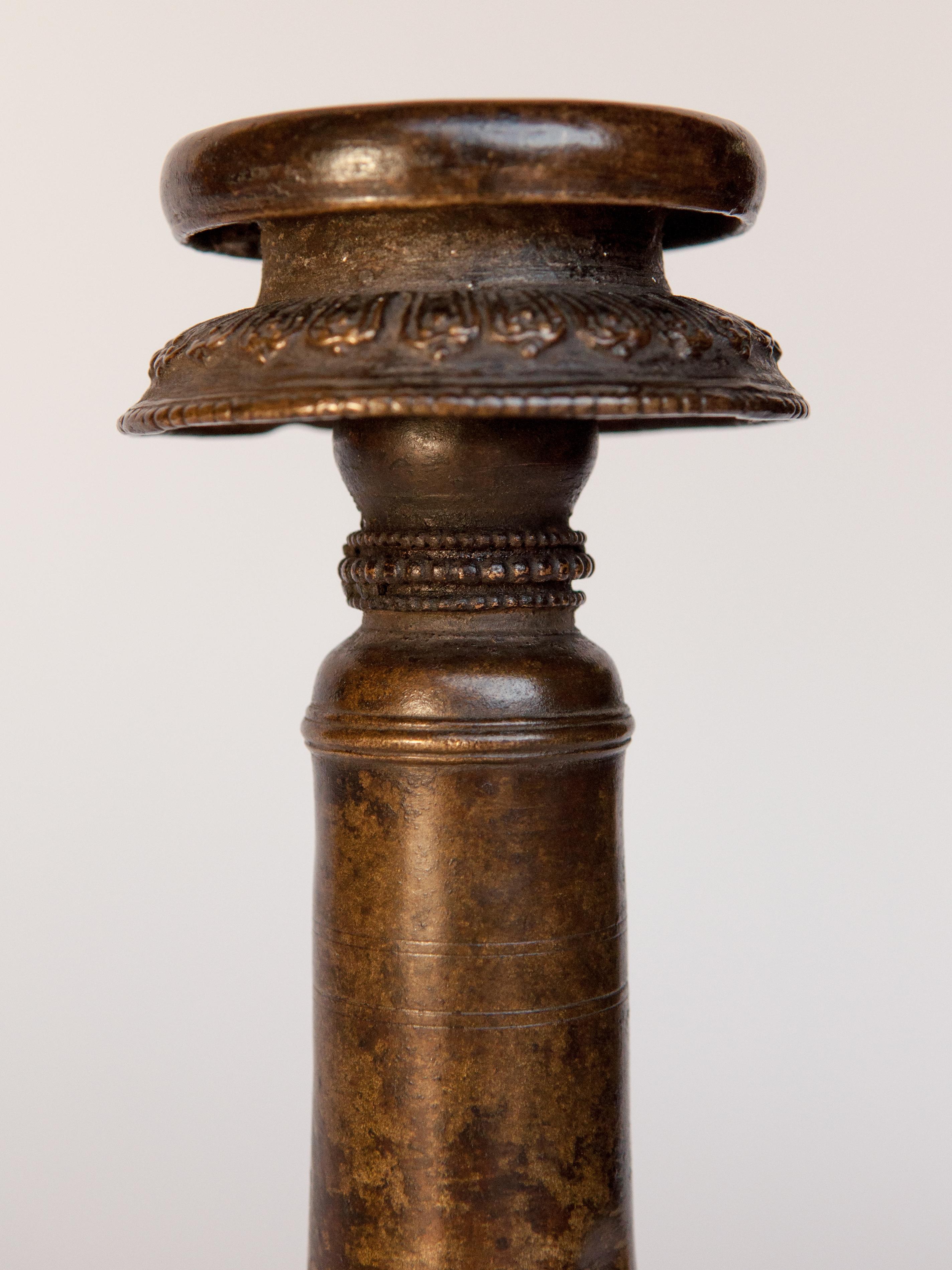 Vintage Bronze Oil Lamp, Newar of Kathmandu Valley, Nepal, Mid-20th Century In Good Condition In Point Richmond, CA