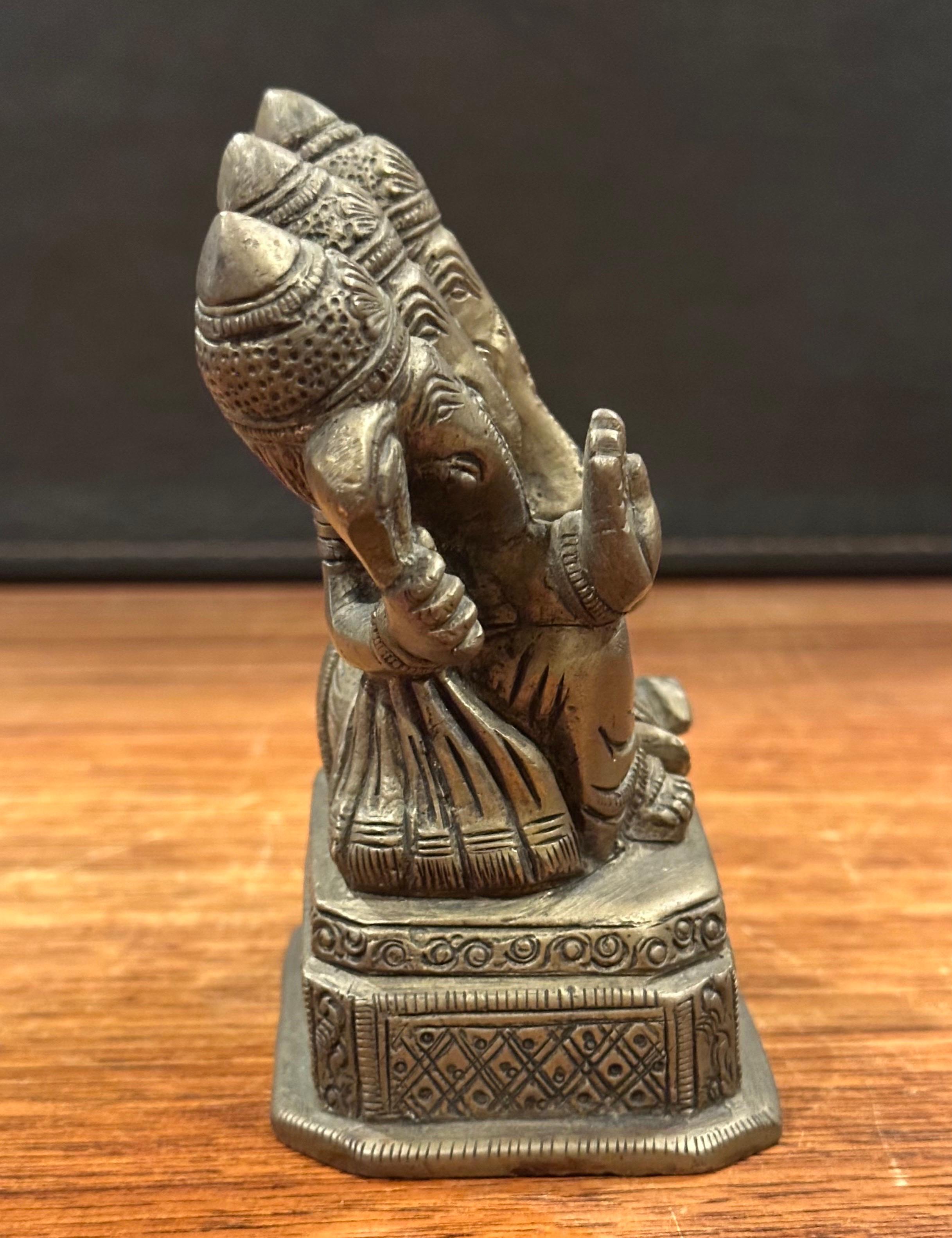 Idolo / Scultura Panchmukhi Ganesha in bronzo Hindu a cinque facce, Vintage By in vendita 3