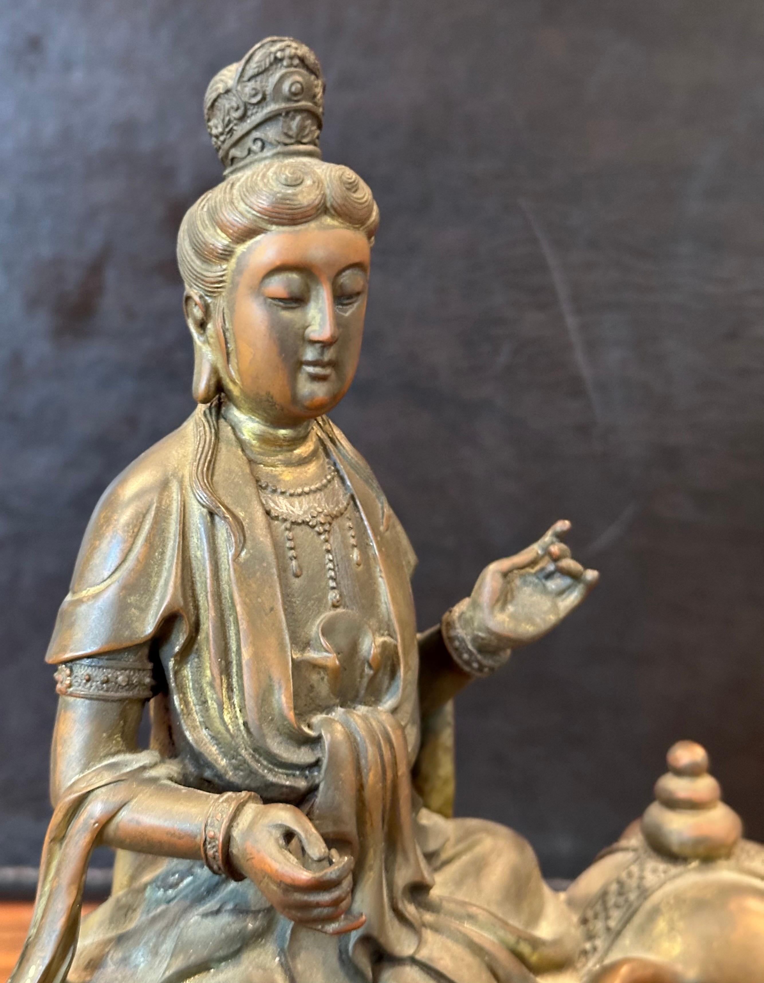 Well casted and detailed vintage bronze Partition Samantabhadra riding elephant buddha sculpture, circa 1970s.   Samantabhadra (Universal Virtue ) rides the white elephant for the sole purpose of guiding the people of Jambudvīpa, or the sahā-world,