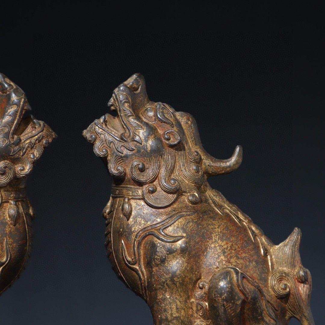 Paire de statues de bêtes rugissantes en bronze vintage en vente 3