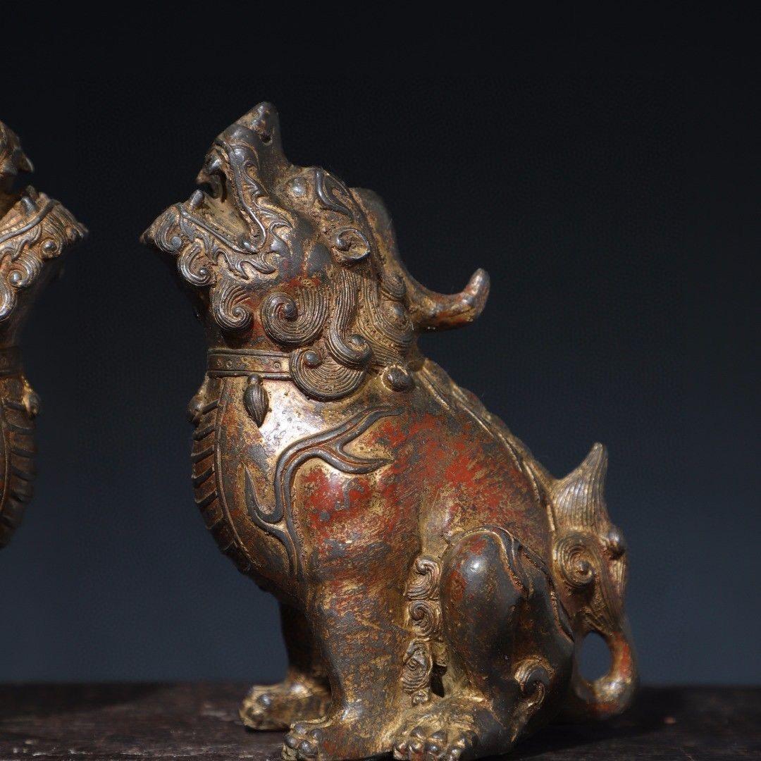 Paire de statues de bêtes rugissantes en bronze vintage en vente 4