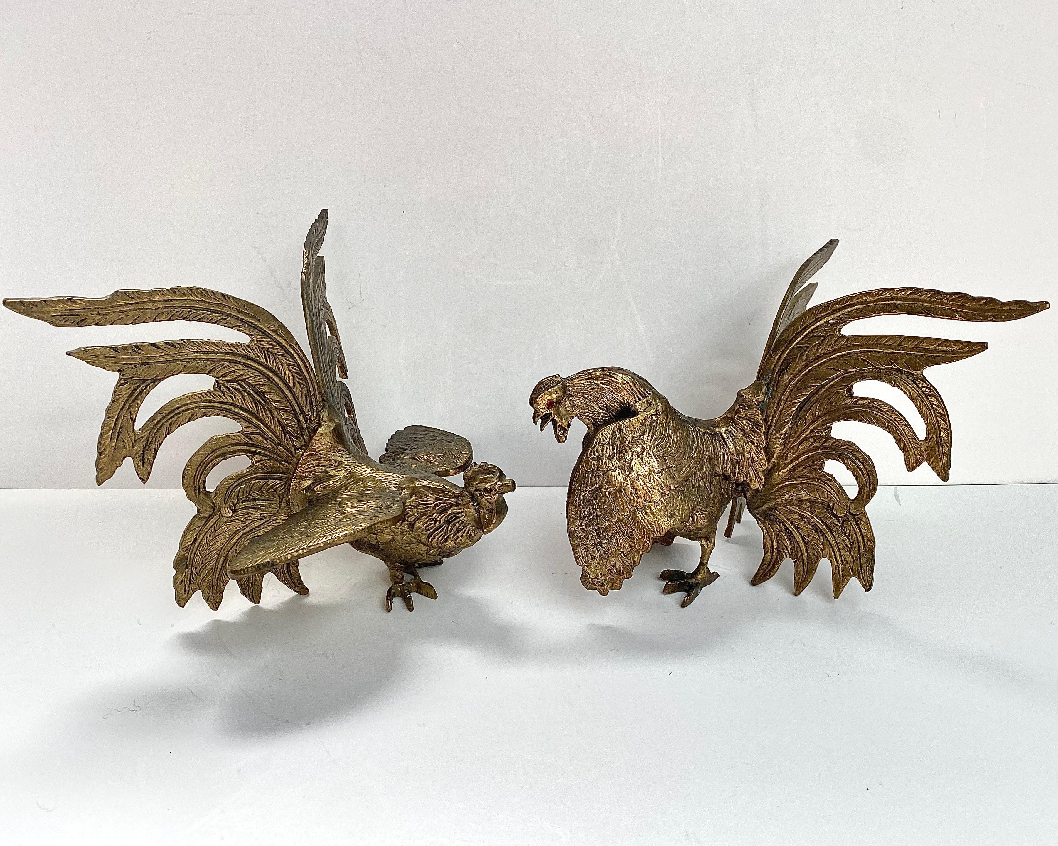 Ornate Bronze Rooster Cock Figurines, “Cock-Fights”, Set 2, France, 1960s.

Highly detailed vintage metal rooster figurines.

Vintage figurines have a classic design and are handmade from natural and sustainable material which is resistant to