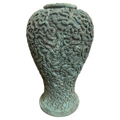 Skulpturale Vintage-Vase aus Bronze von Charles Fach