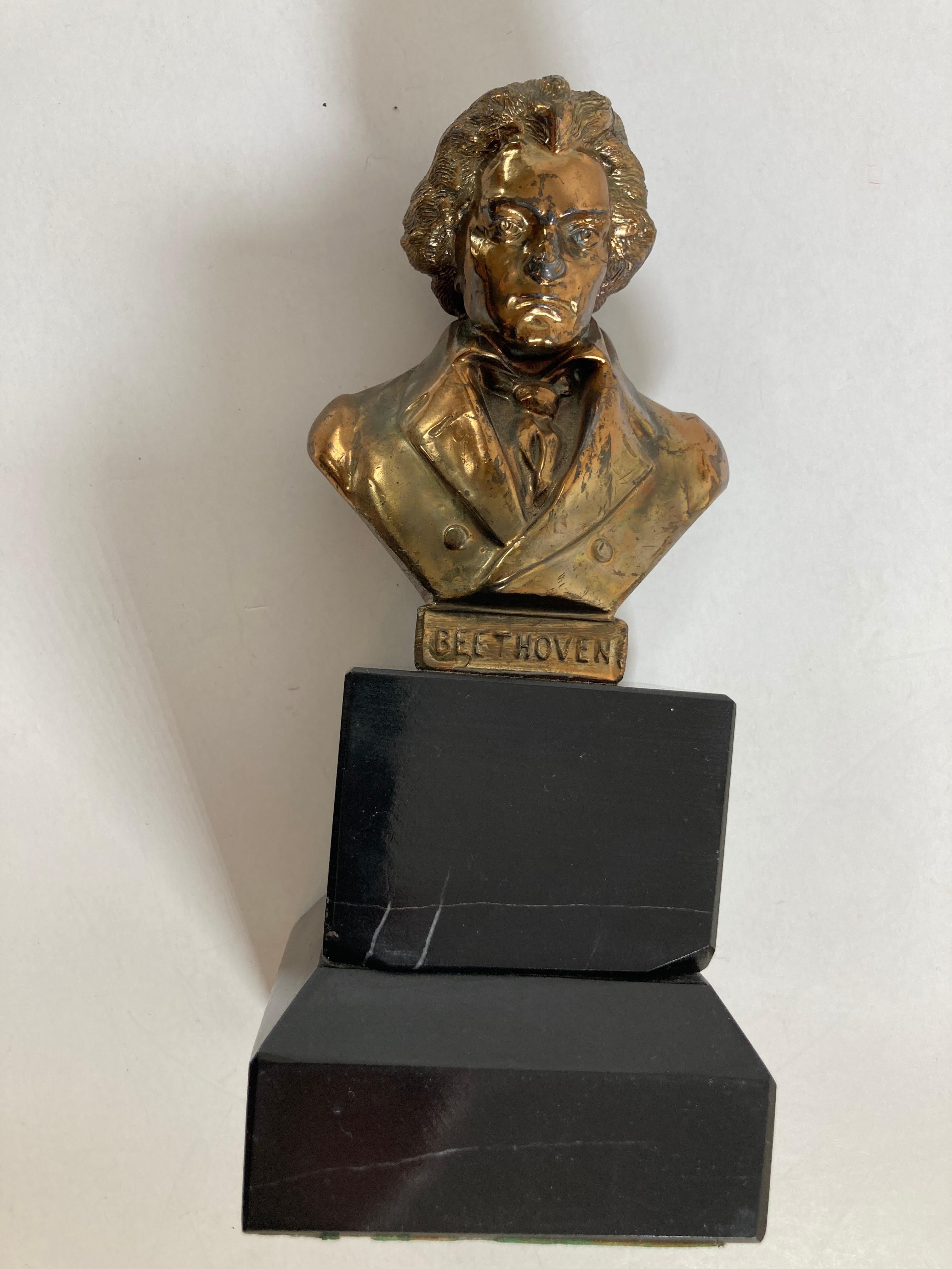 20ième siècle Sculpture vintage en bronze de Ludwig von Beethoven en vente