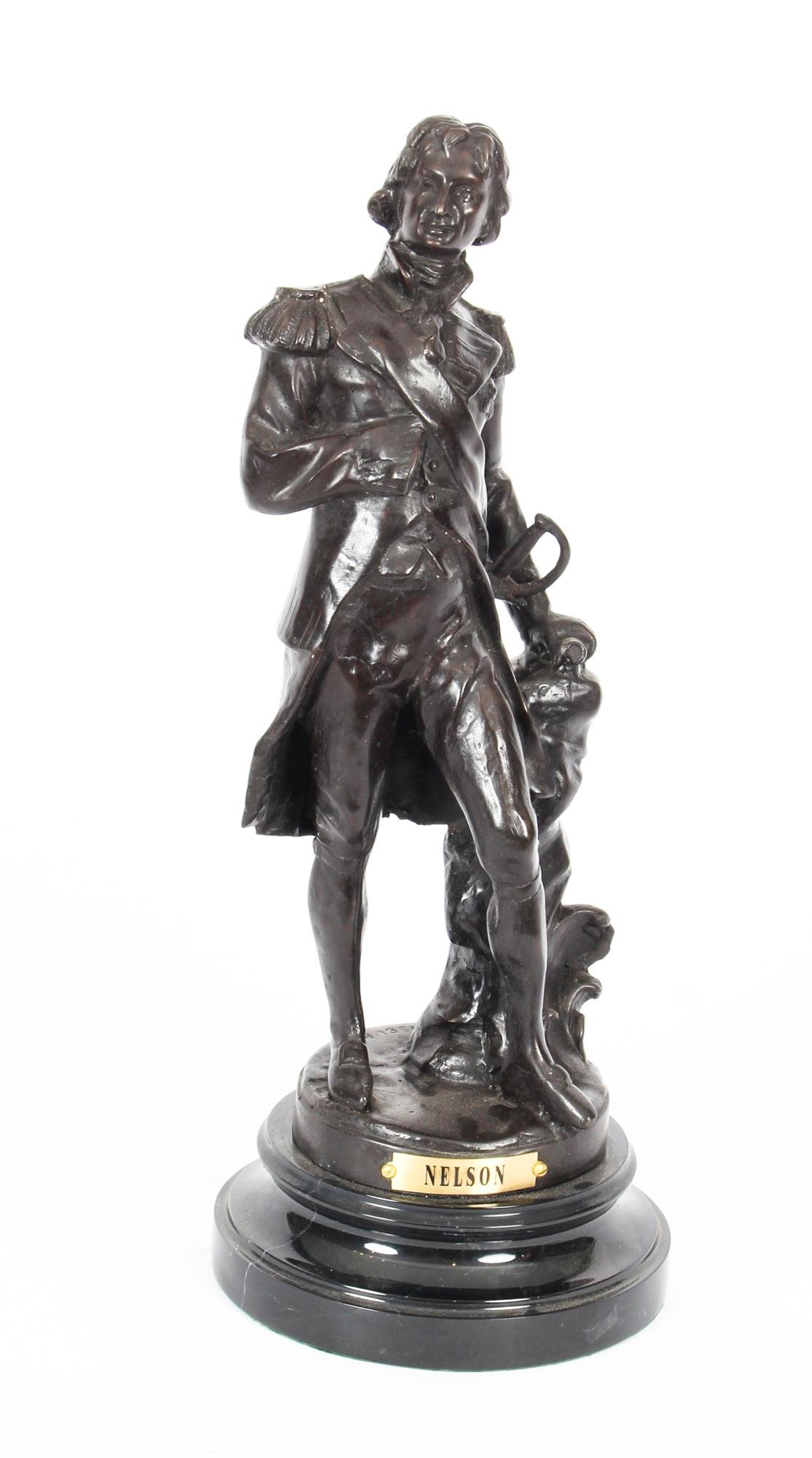 Scultura in bronzo vintage di Nelson del XX secolo in vendita 1