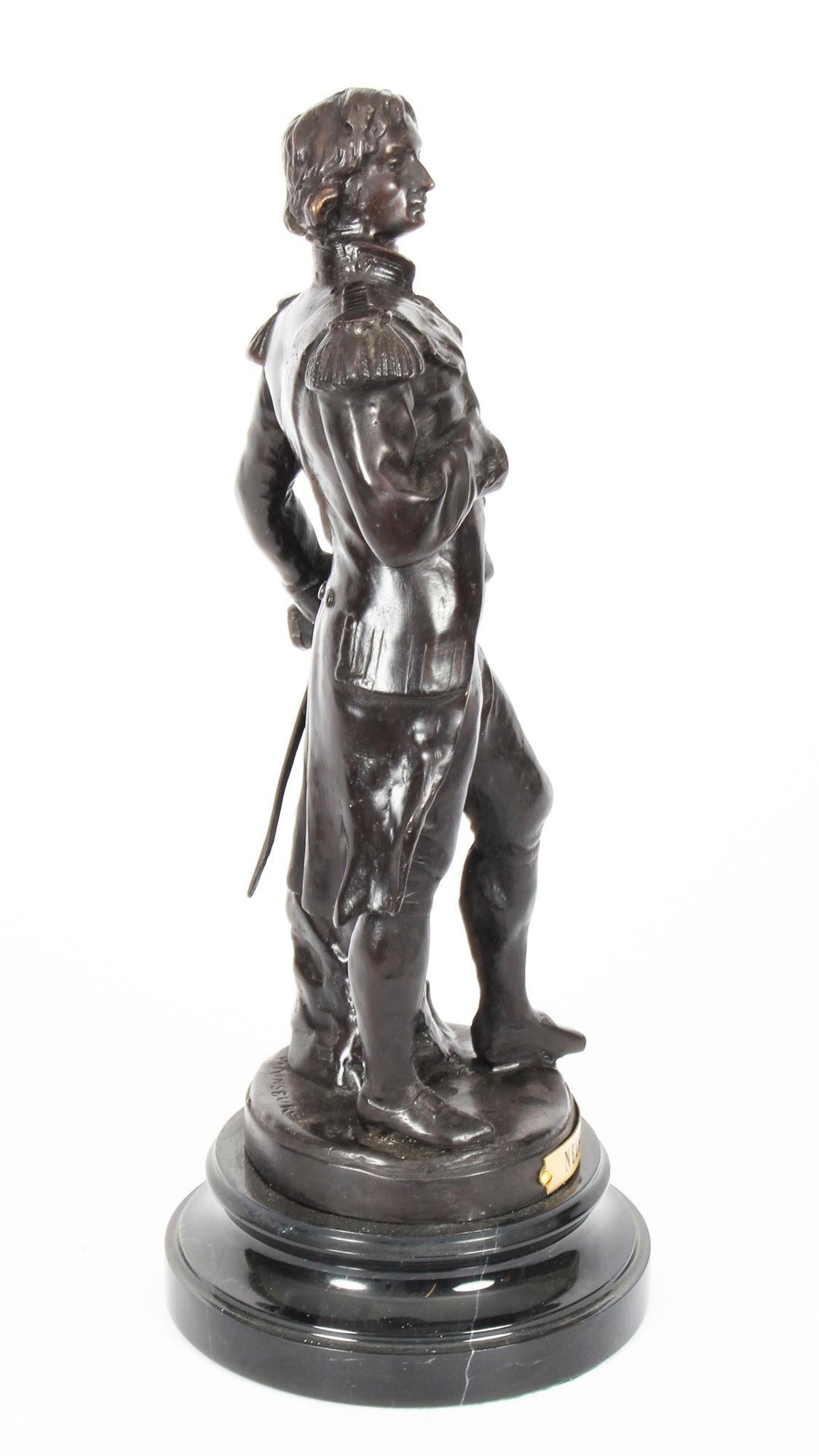 Scultura in bronzo vintage di Nelson del XX secolo in vendita 2