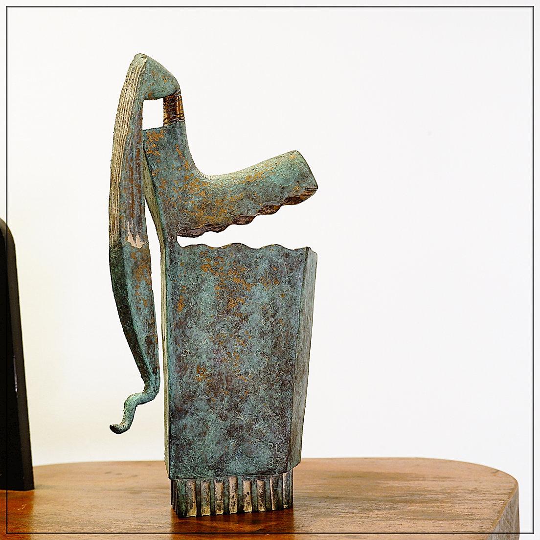 Vintage Bronze Sculpture stamped PL 87 In Good Condition For Sale In Linkebeek, BE