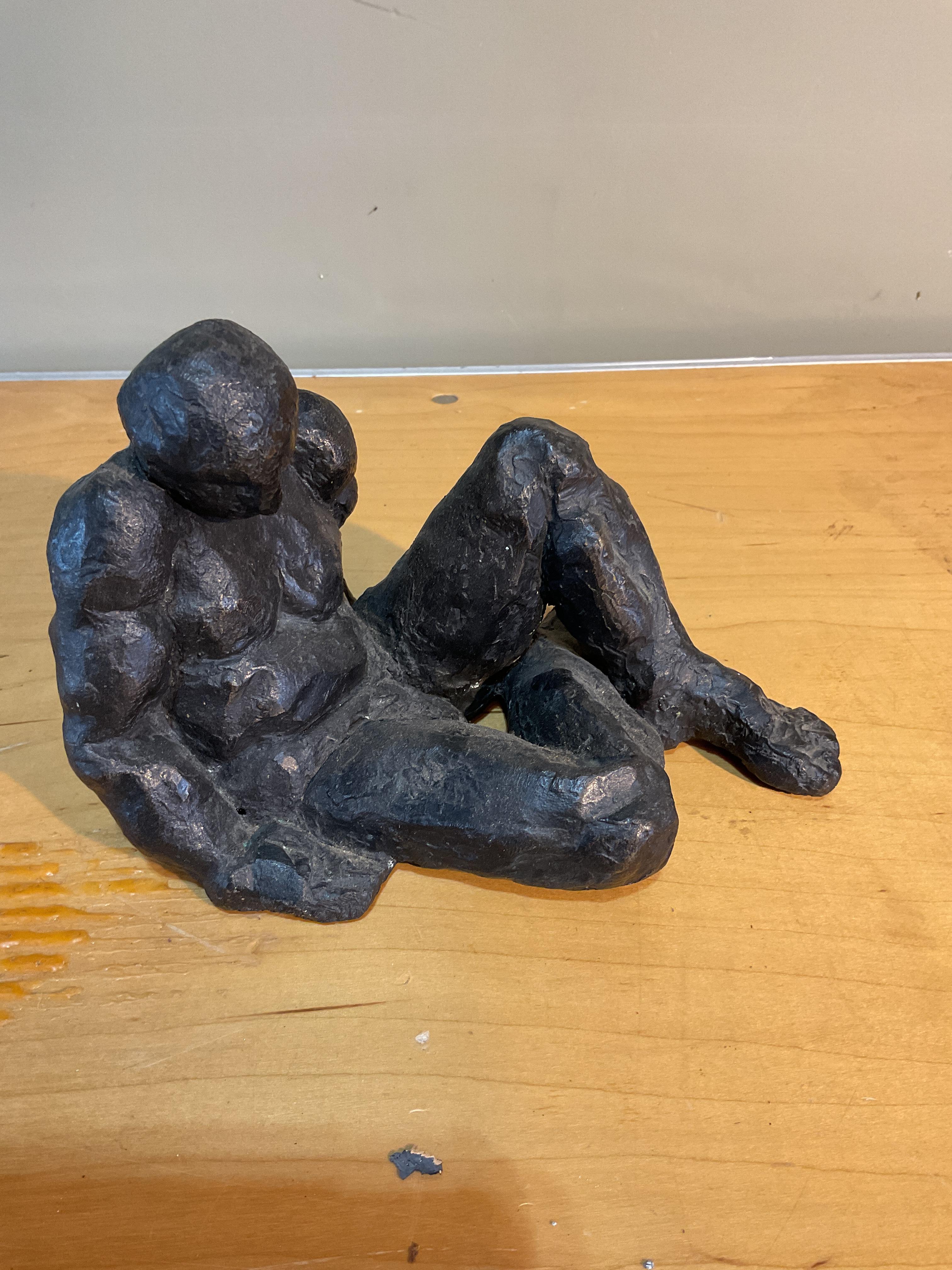 Vintage Bronze Signed Figurative Sculpture In condizioni buone in vendita a Augusta, GA