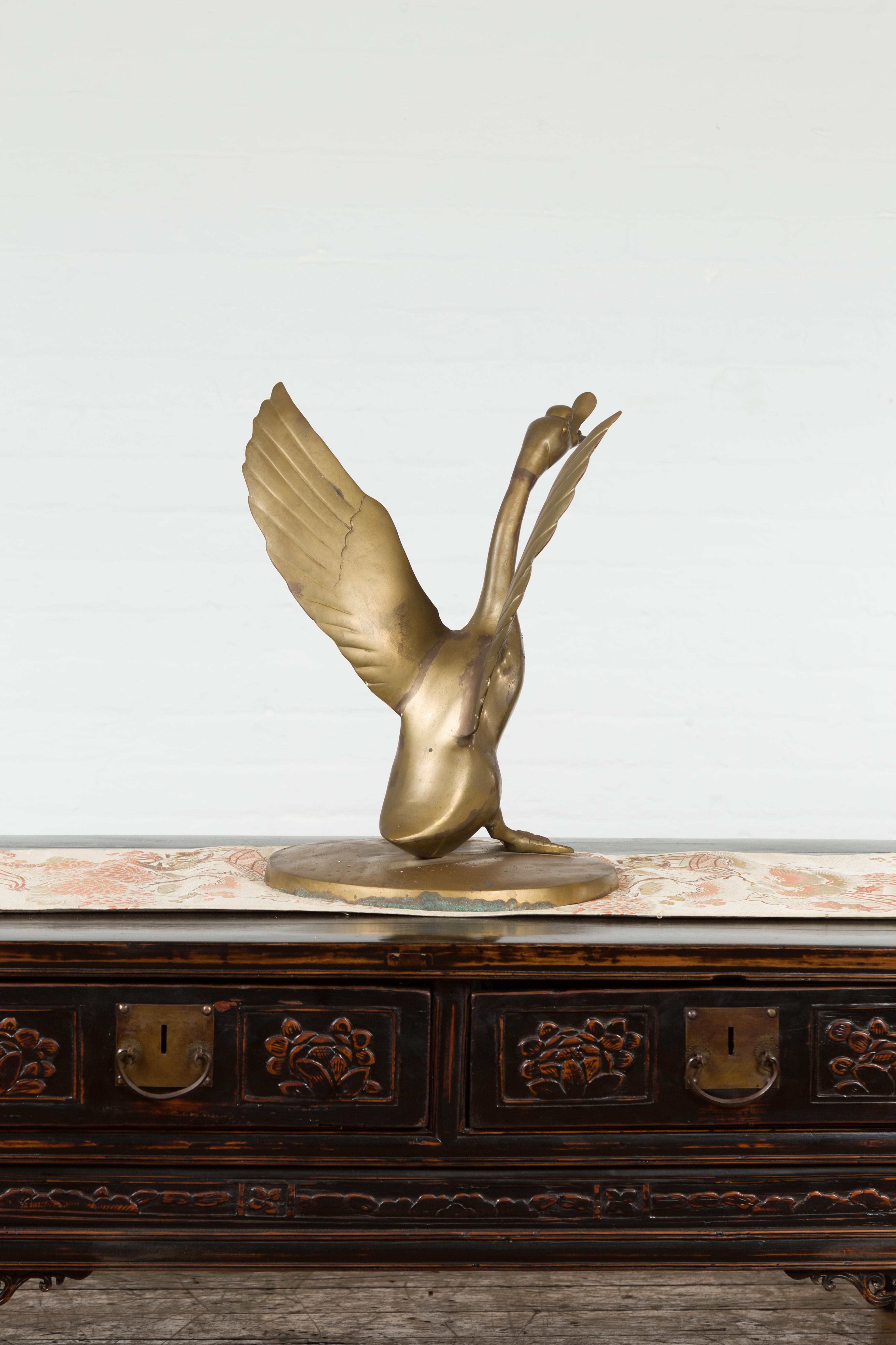 Vintage Bronze Statue of a Swan Extending its Wings with Golden Patina For Sale 4