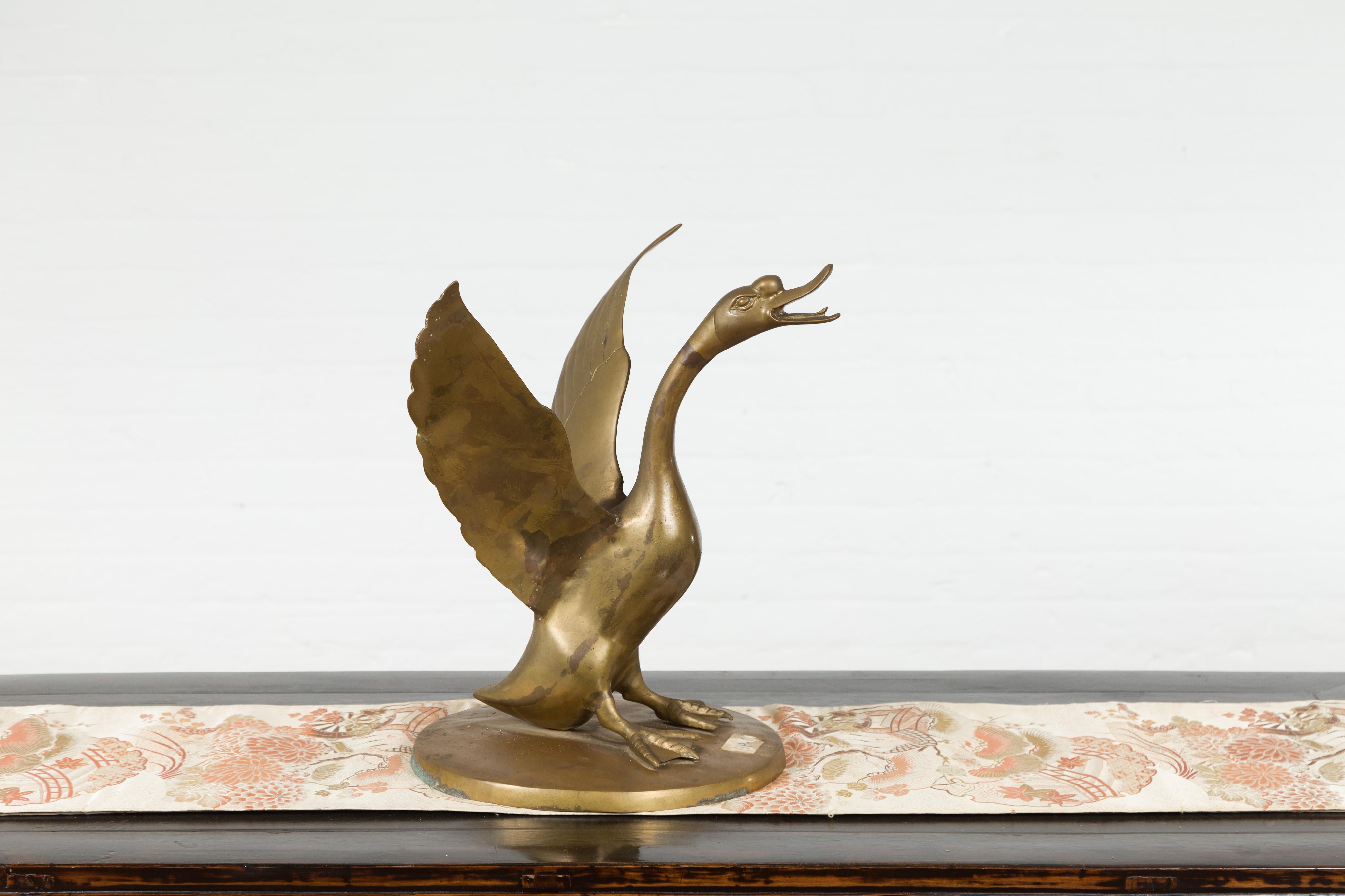 Vintage Bronze Statue of a Swan Extending its Wings with Golden Patina For Sale 2