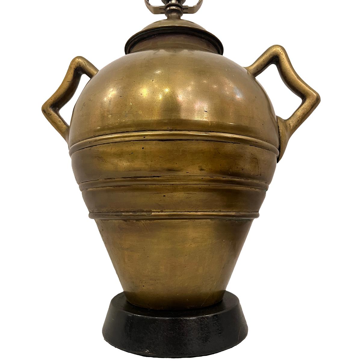Vintage Bronze Table Lamp In Good Condition For Sale In New York, NY
