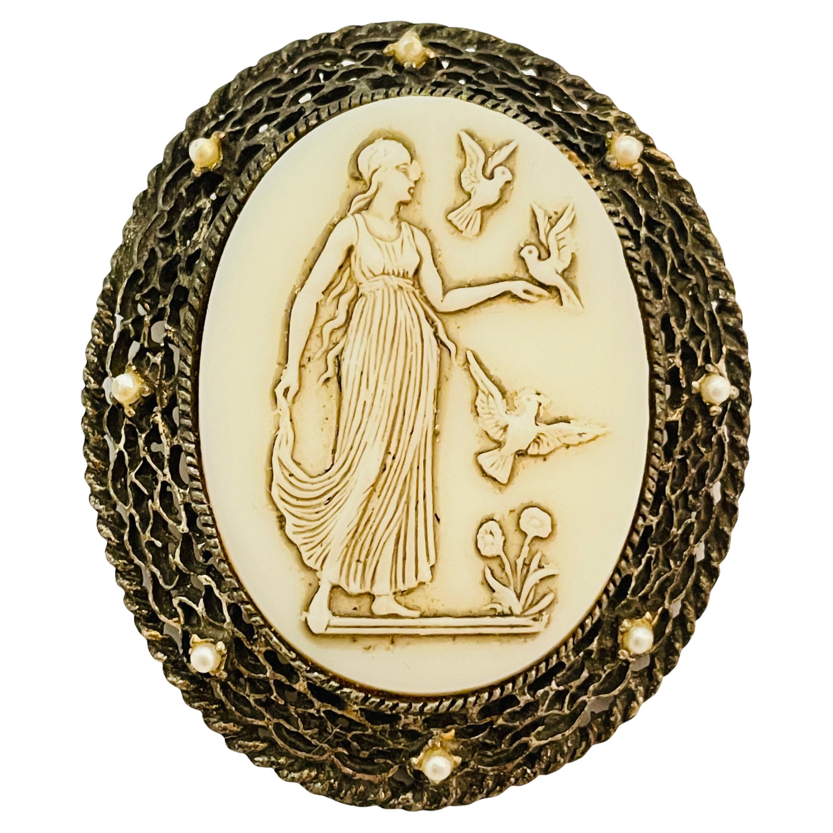 Vintage bronze tone cameo pearls brooch pendant 