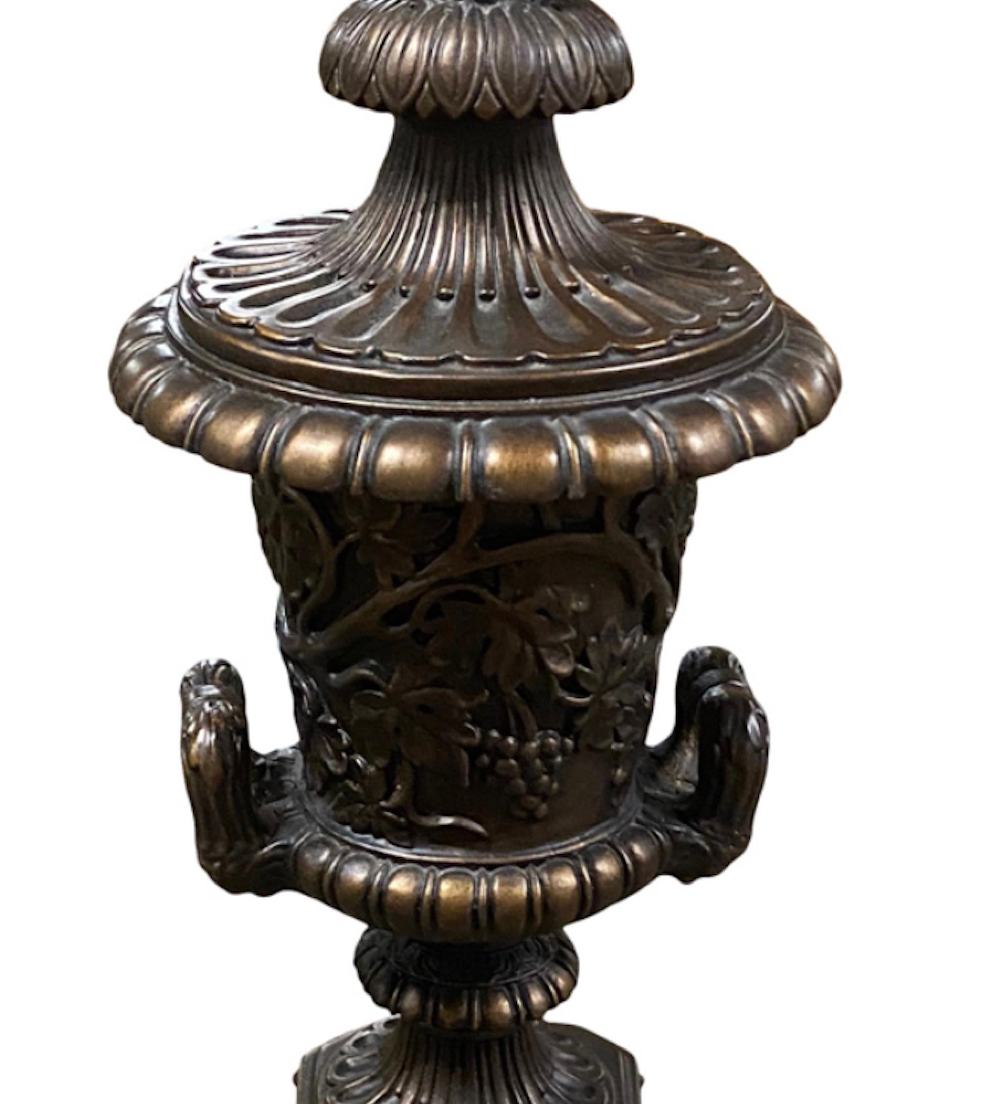 Vintage Bronze Urn Table Lamp In Good Condition In Sag Harbor, NY