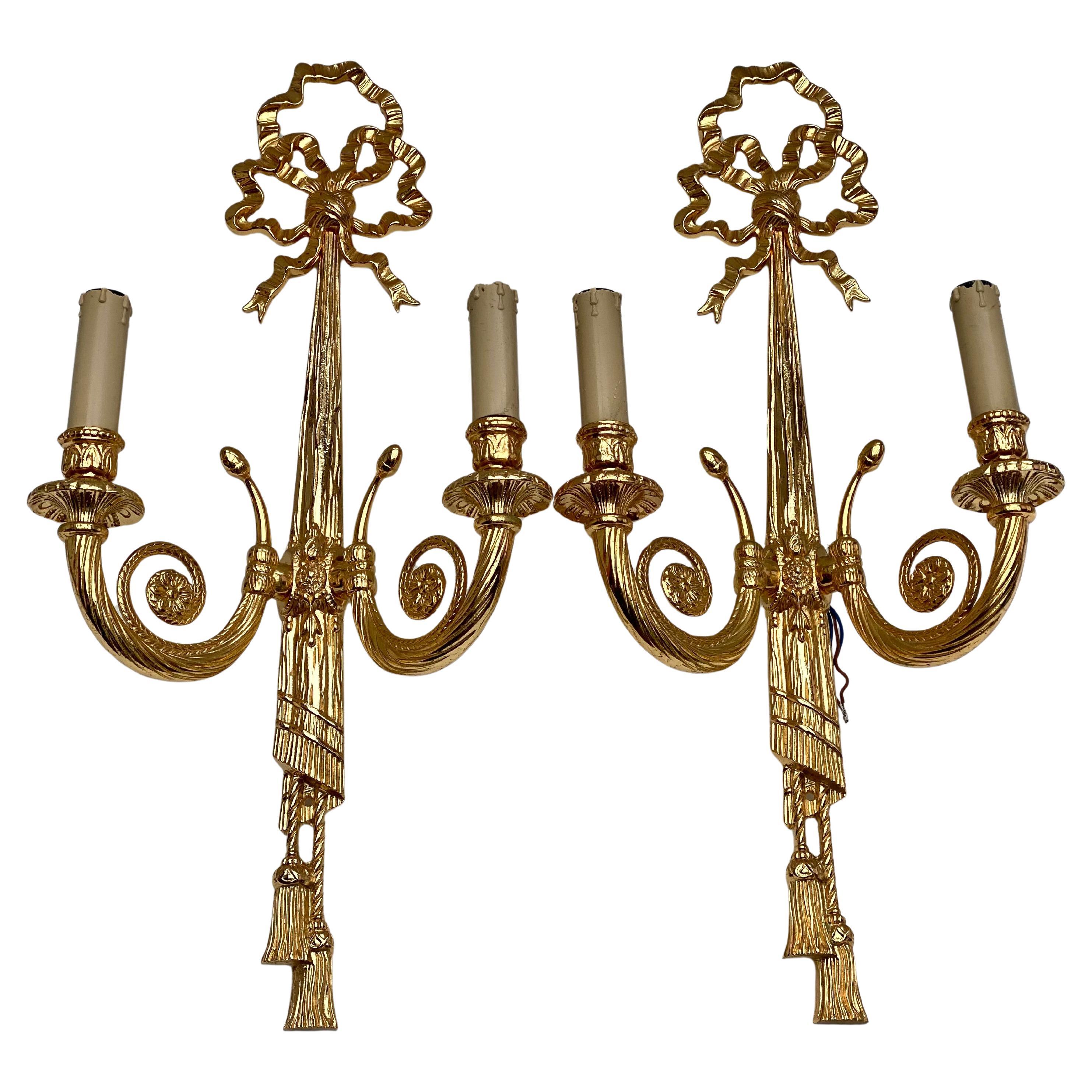 Bronze-Wandleuchter im Louis-XVI.-Stil, massive belgisch, vergoldete Bronze