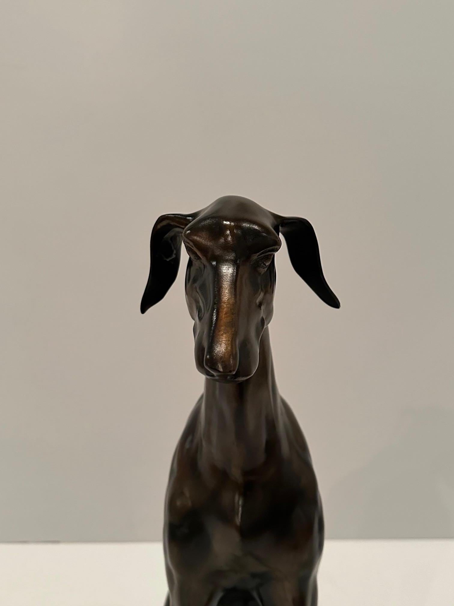 Fine XX secolo Scultura di cane Whippet in bronzo vintage in vendita