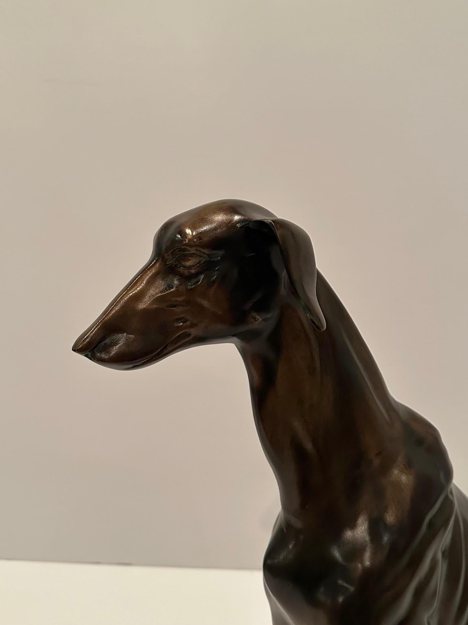 Scultura di cane Whippet in bronzo vintage in vendita 3