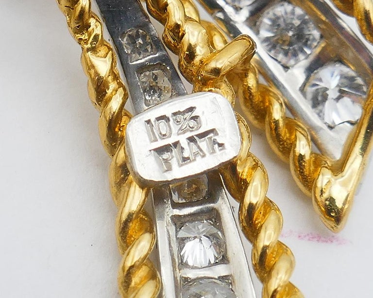 Women's or Men's Vintage Brooch 18k Gold Diamond Flower Pin Estate Jewelry For Sale