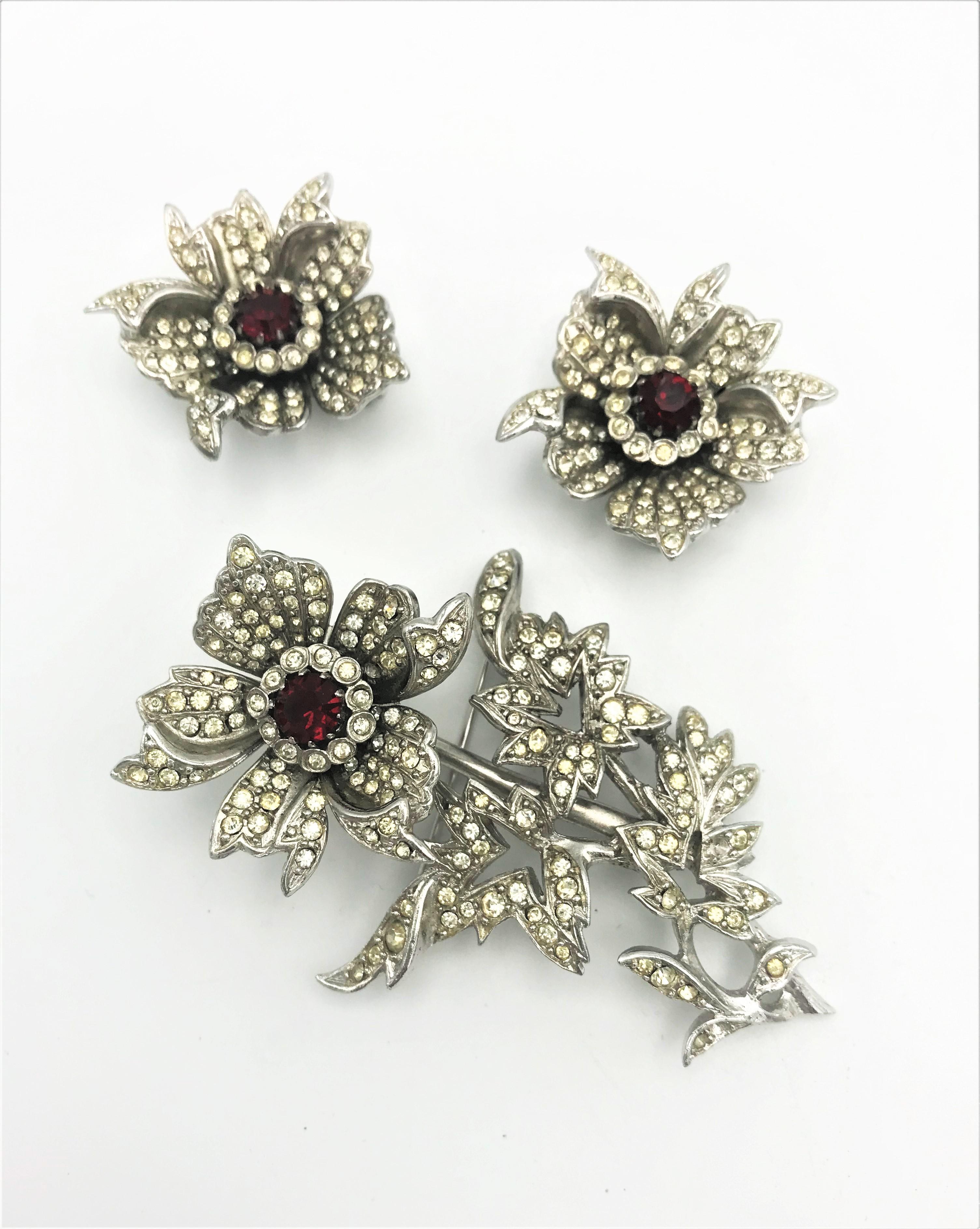 Artisan Vintage Brooch and matching ear clips set rhodium and rhinestones 1940s USA  For Sale