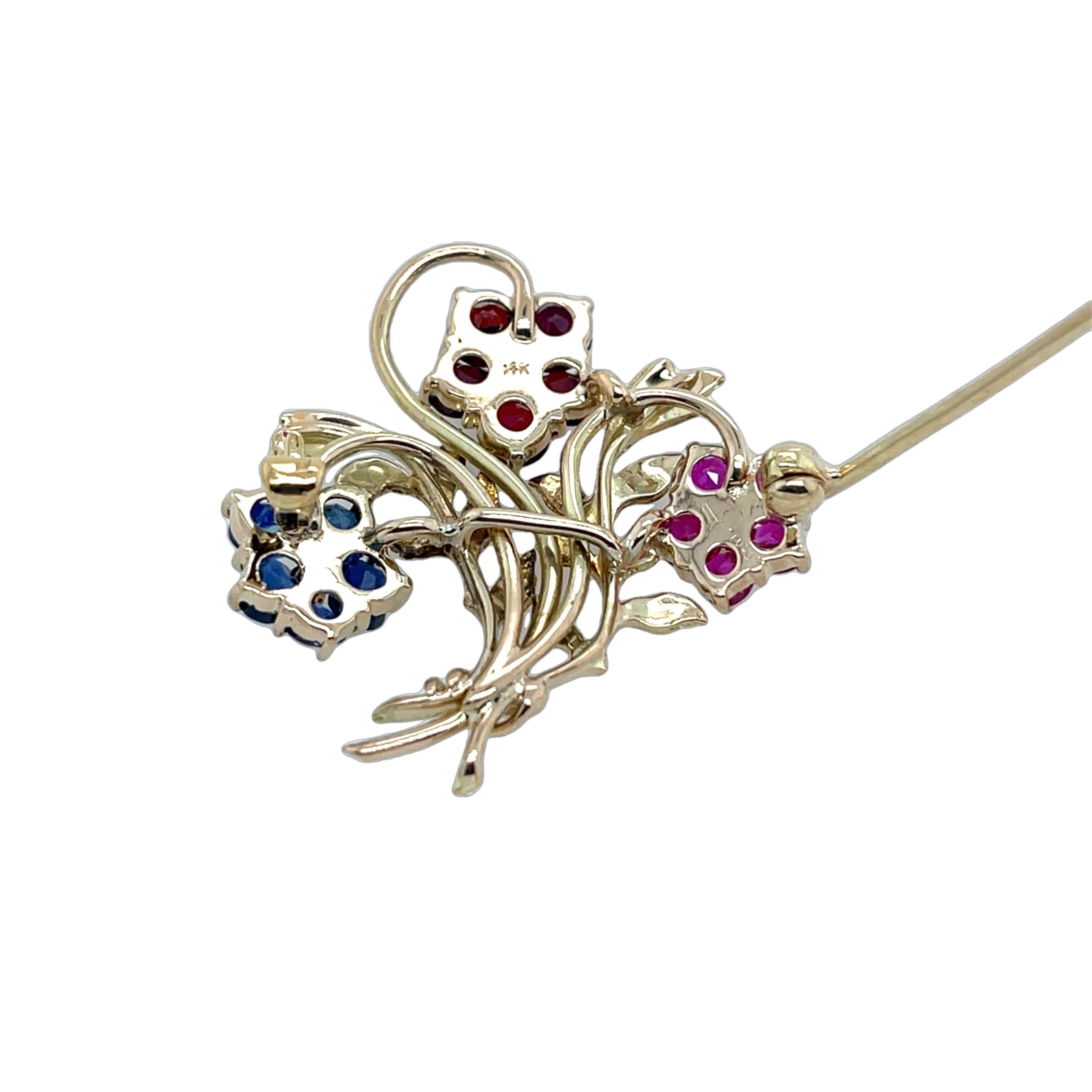 Vintage Brooch, Set With Sapphires, Diamonds and Rubies In Excellent Condition For Sale In London, GB