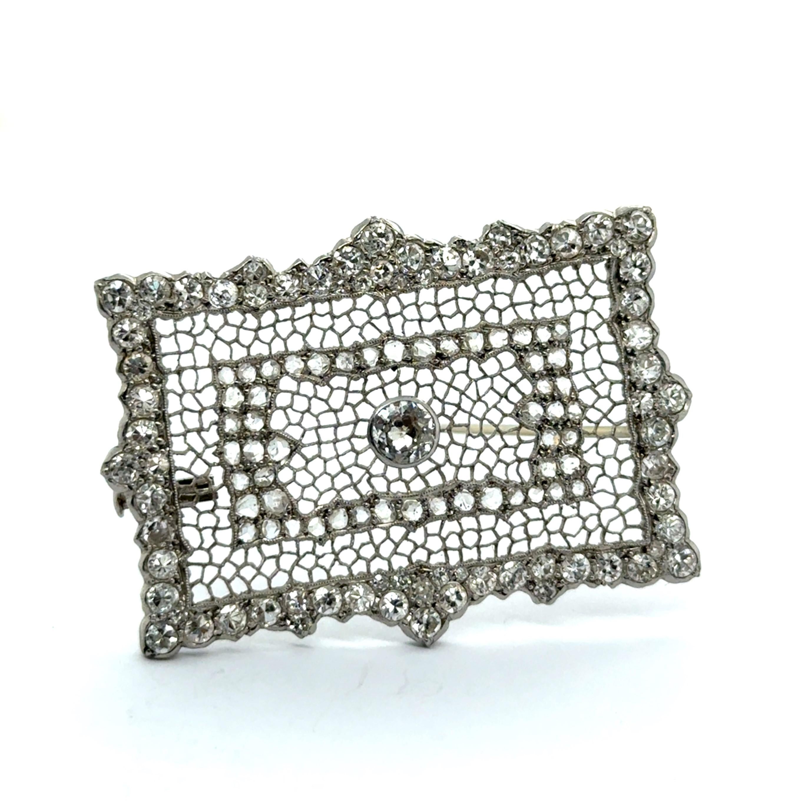 Vintage Brooch with Diamonds in Platinum by Buccellati For Sale 6