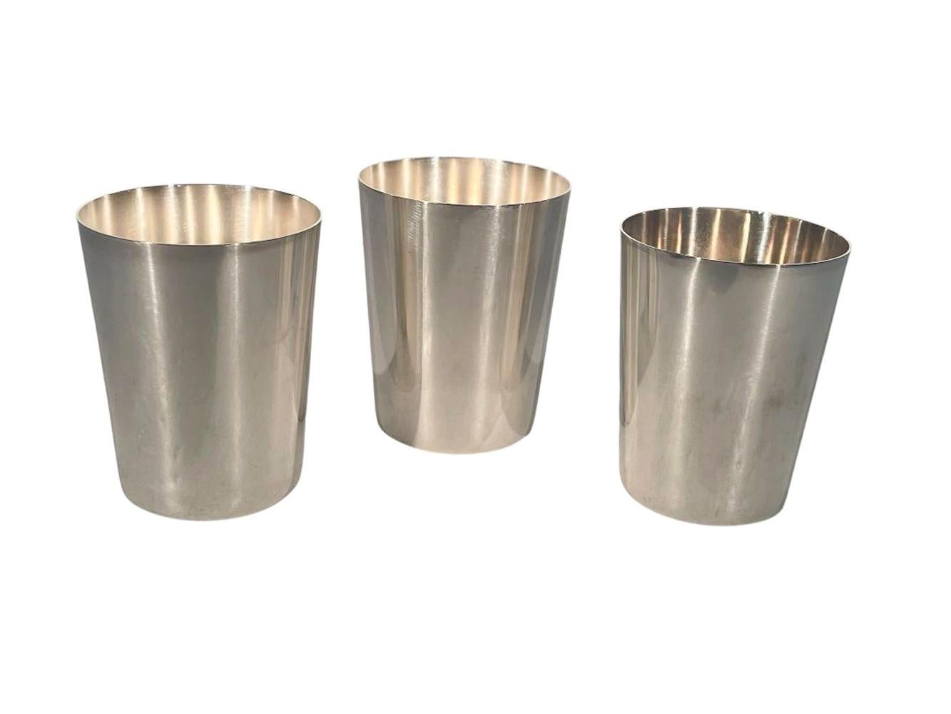 Vintage By. Set de voyage pour cocktails en argent et en verre dans un étui en cuir en vente 10