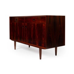 Brouer Møbelfabrik d'epoca in palissandro con credenza a due sportelli 1960s