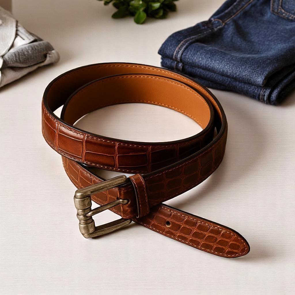 Vintage Brown Alligator Gürtel mit Sterling Silber Schnalle für Damen oder Herren im Angebot