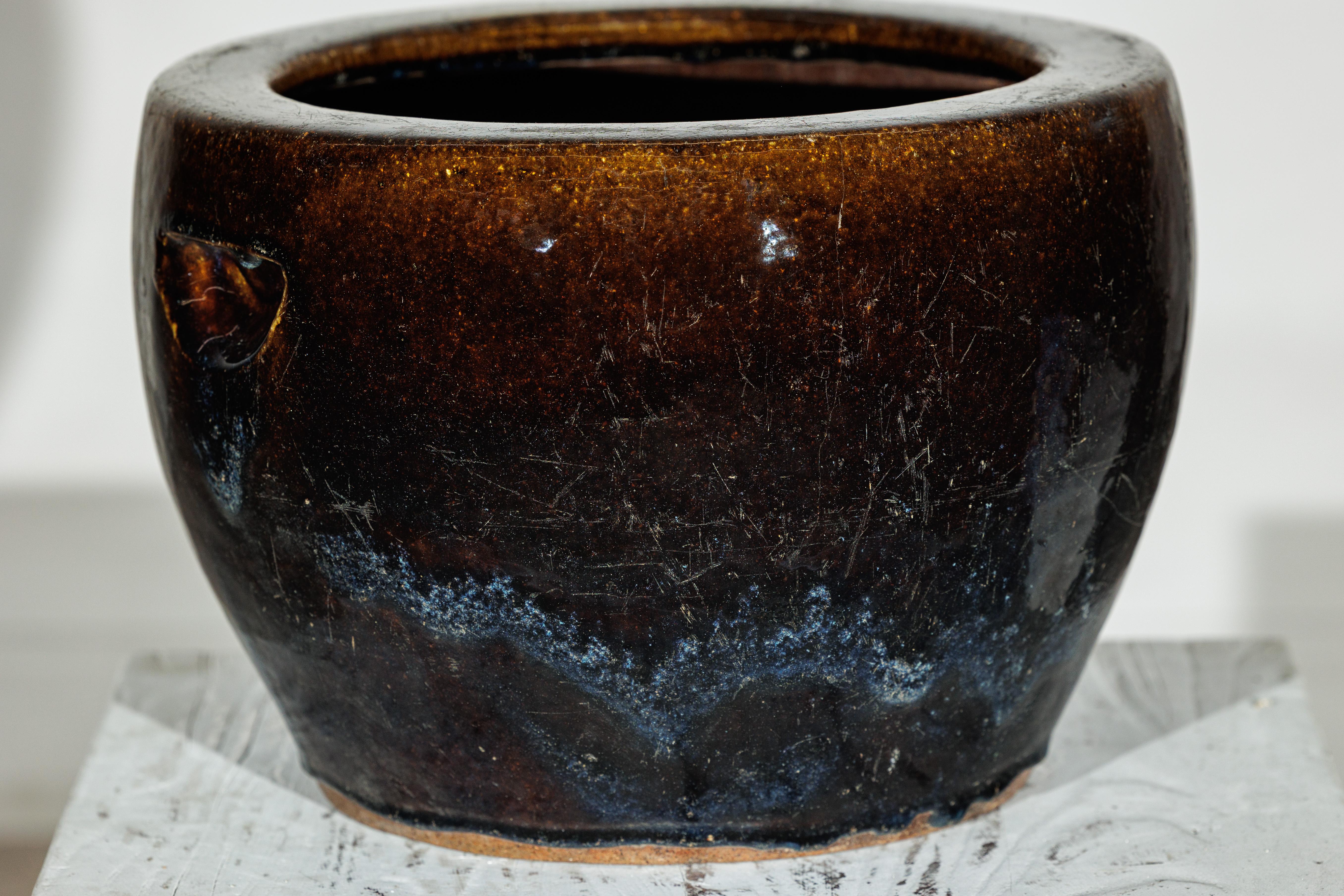 Vaso cinese d'epoca in gres smaltato marrone e blu con labbro arrotondato in vendita 5