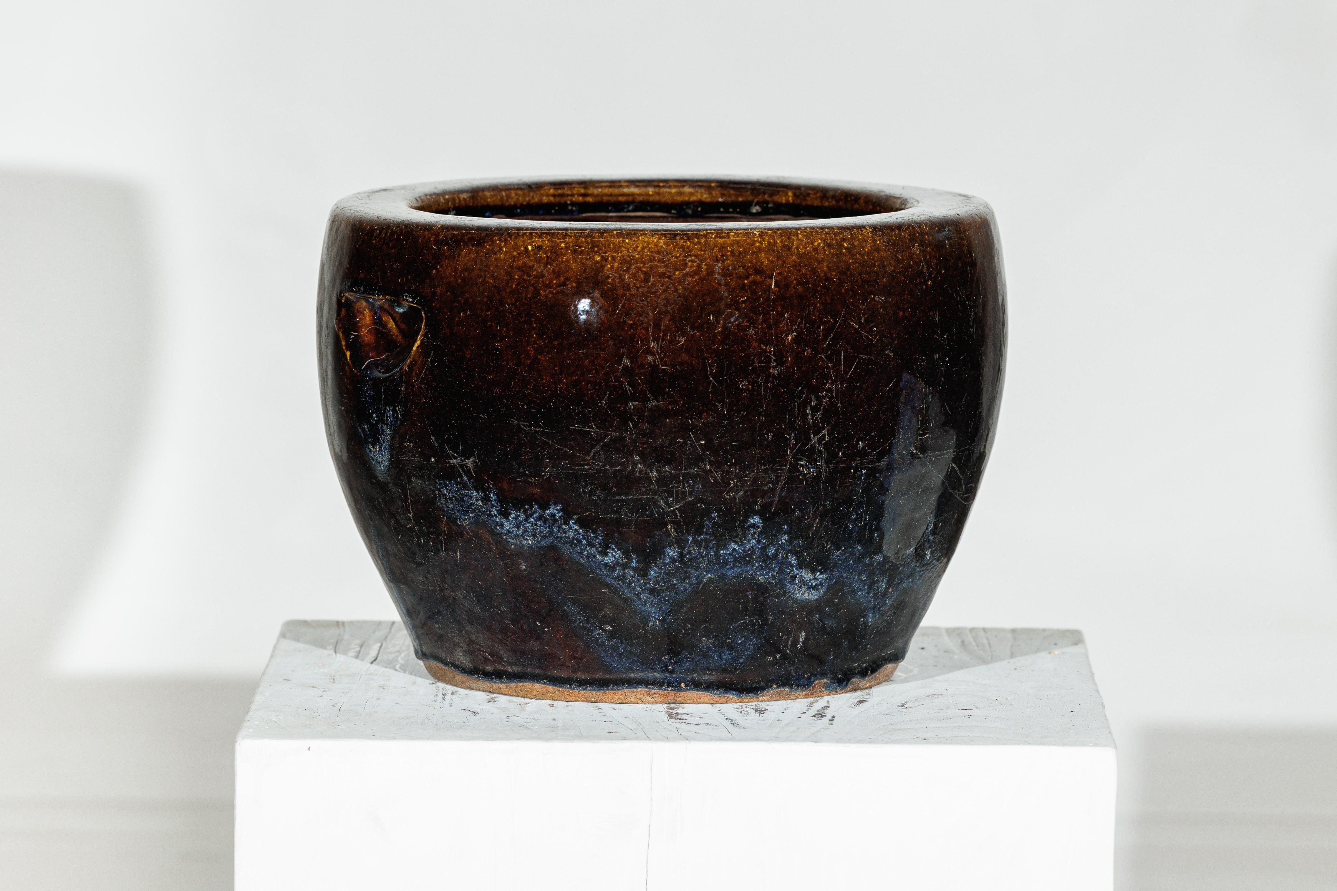 Grès porcellanato Vaso cinese d'epoca in gres smaltato marrone e blu con labbro arrotondato in vendita